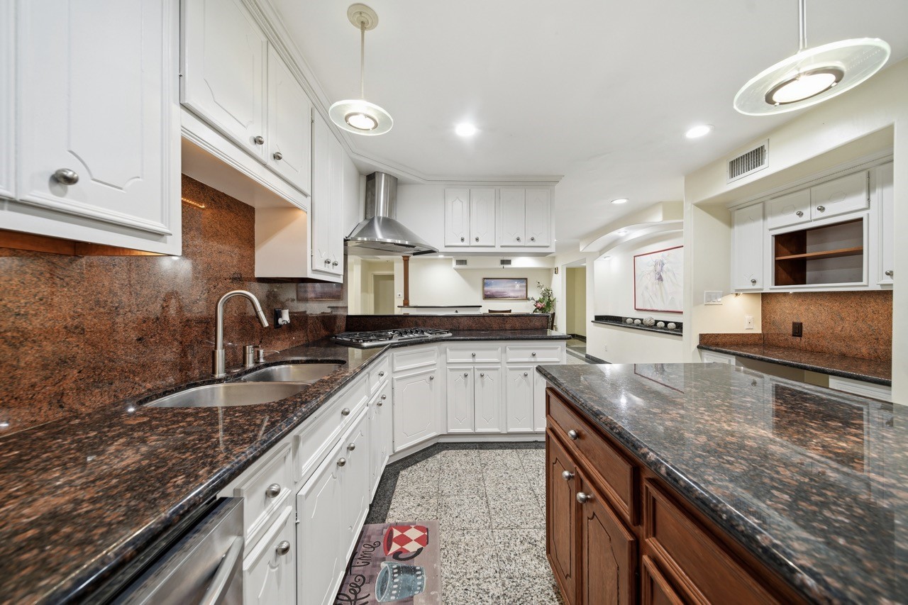11730 Denise Drive Property Photo 14