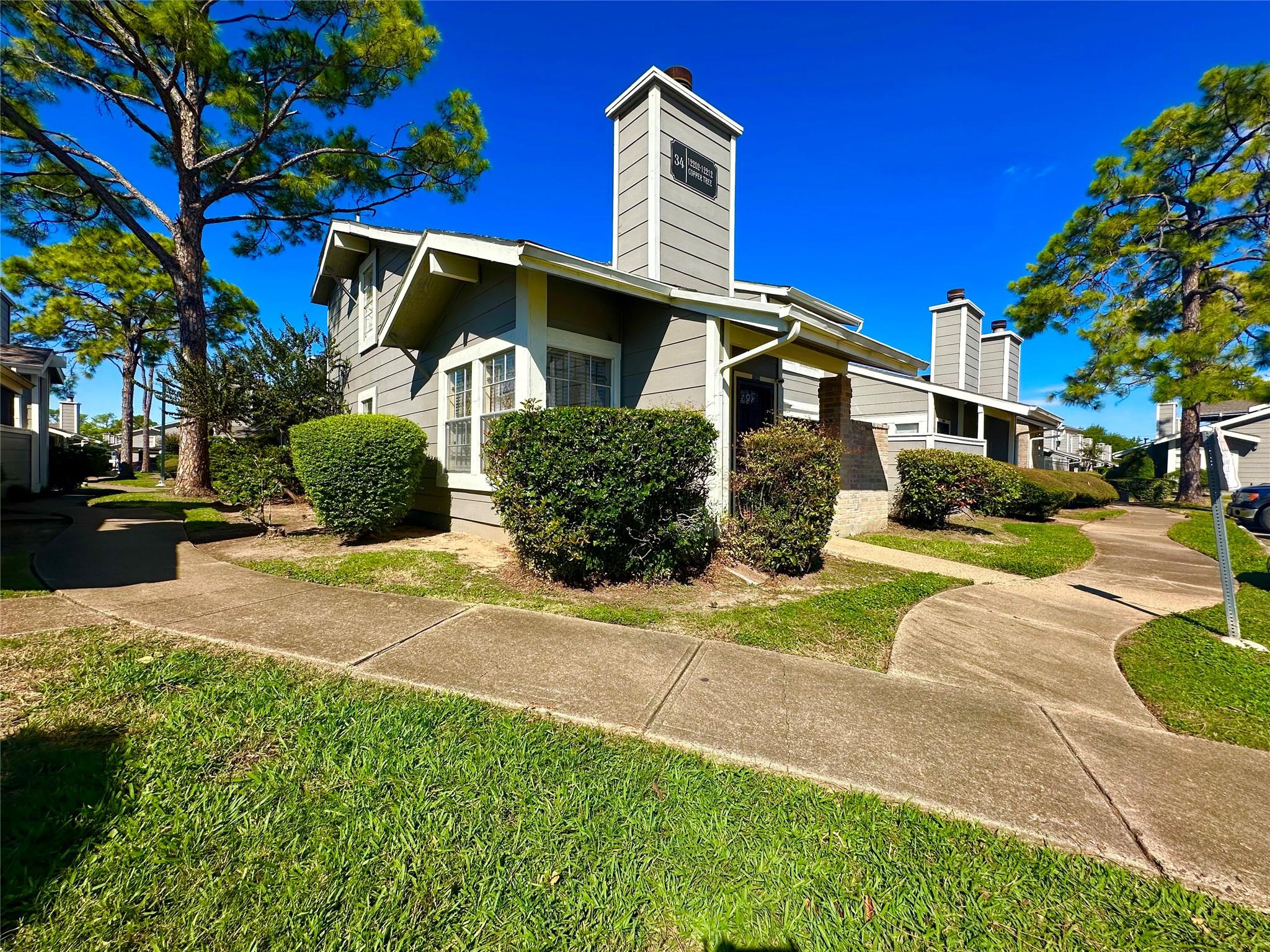 12204 Coppertree Lane, Houston Tx 77035 Property Photo 7