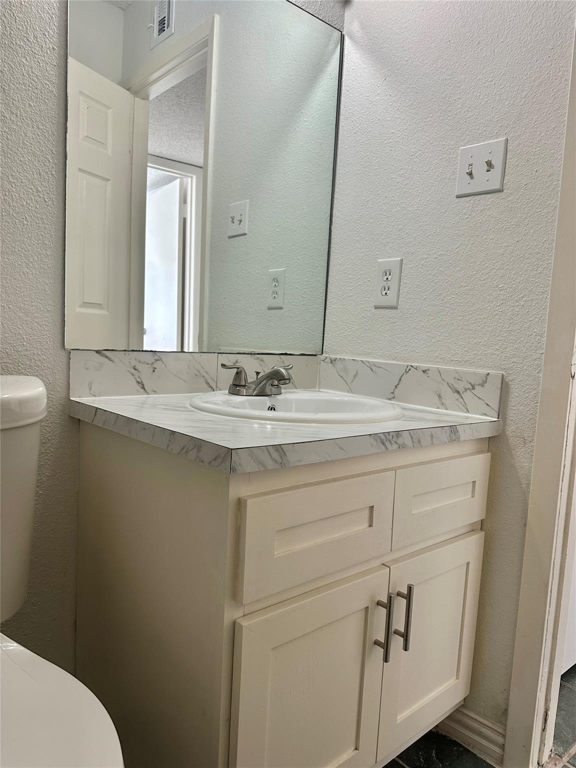 12204 Coppertree Lane, Houston Tx 77035 Property Photo 30