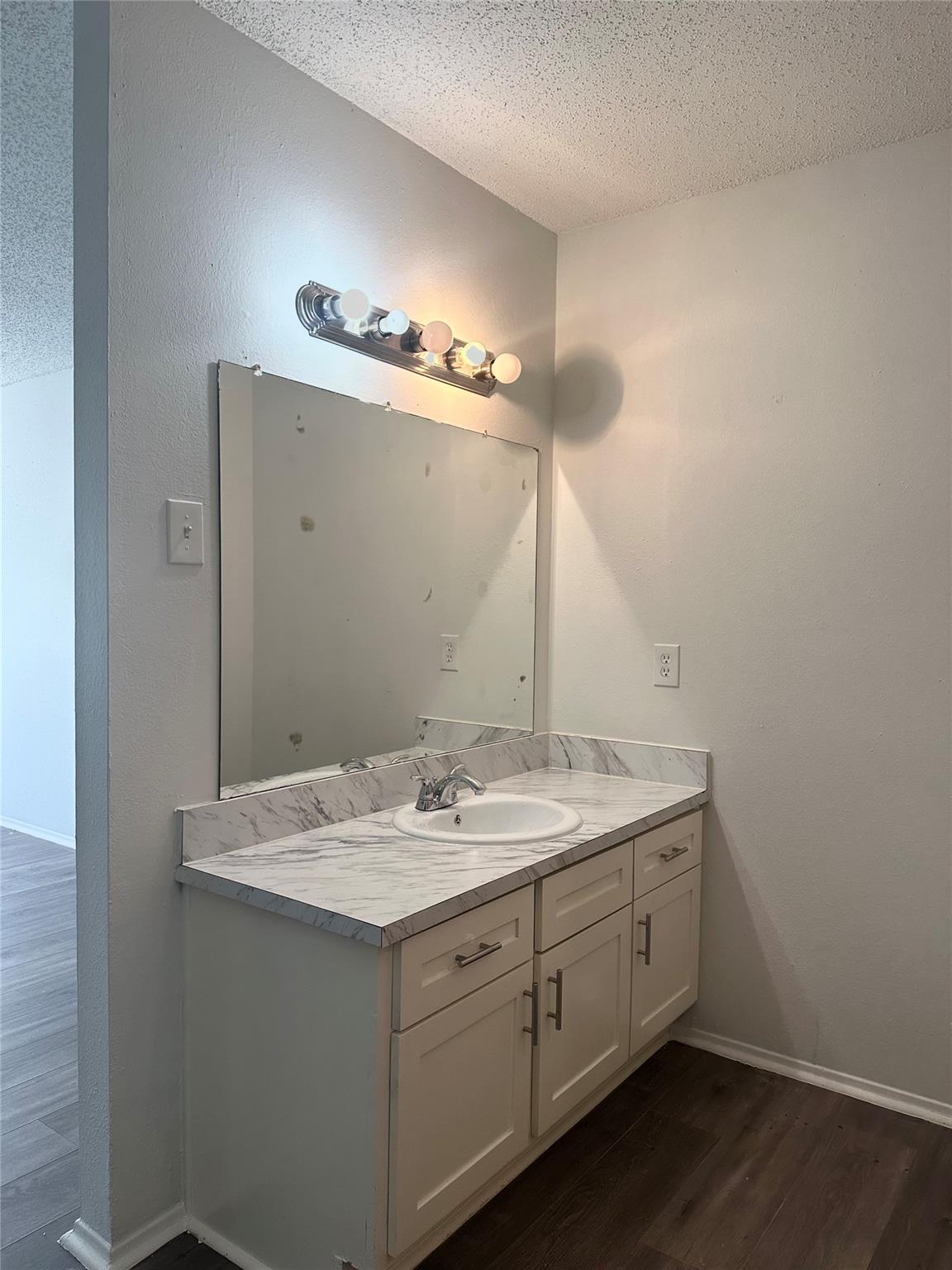 12204 Coppertree Lane, Houston Tx 77035 Property Photo 39