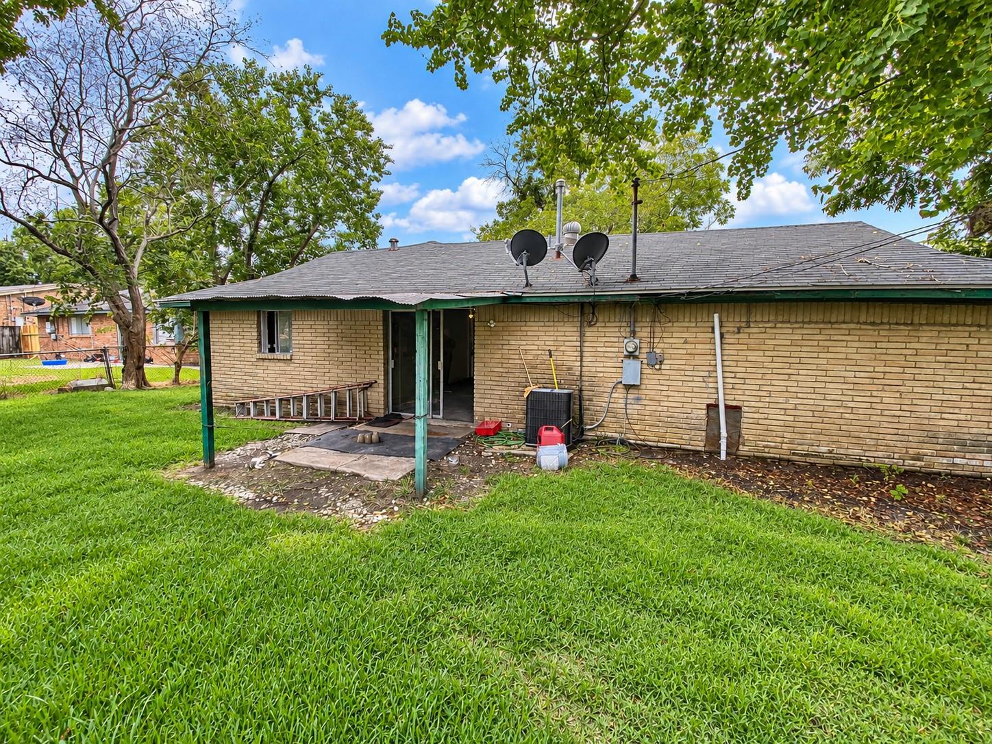 5400 Hemlock Drive, Baytown Tx 77521 Property Photo 5