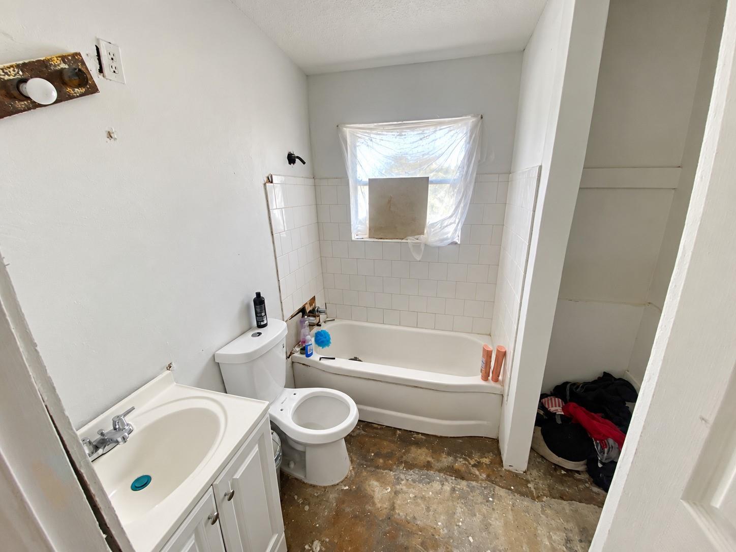 5400 Hemlock Drive, Baytown Tx 77521 Property Photo 10
