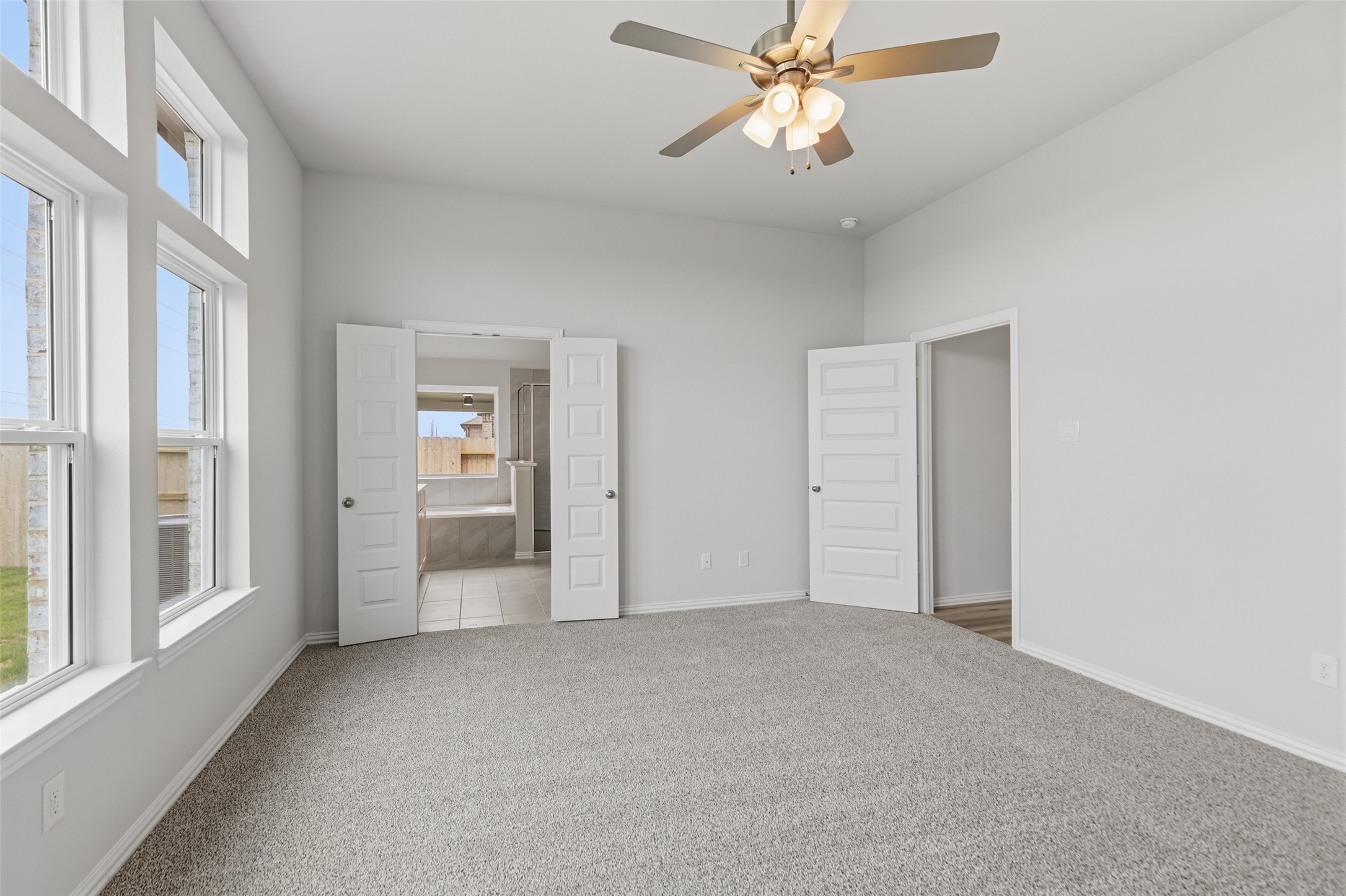 523 Selaura Street Property Photo 22