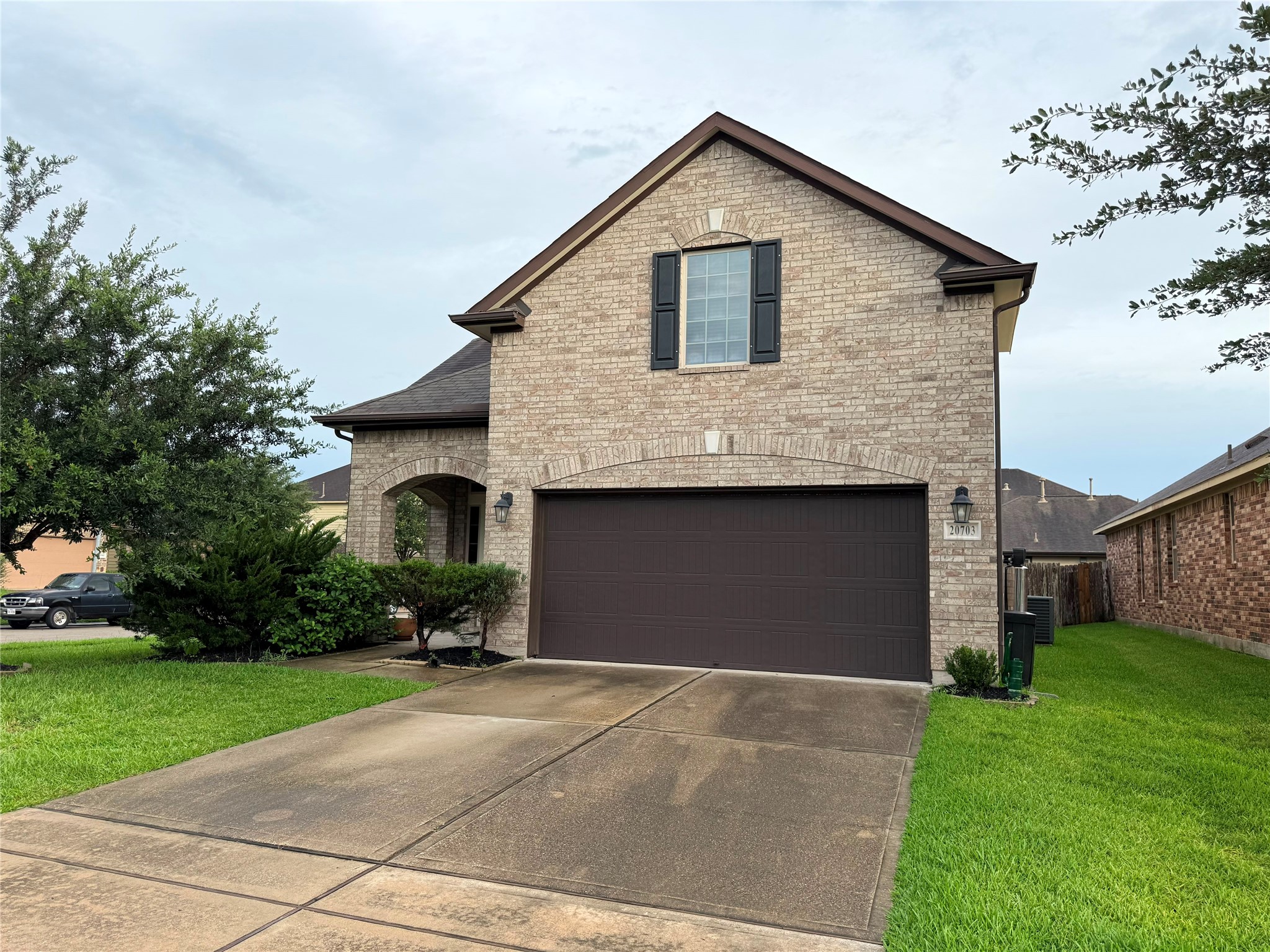 20703 Winghaven Drive Property Photo 3