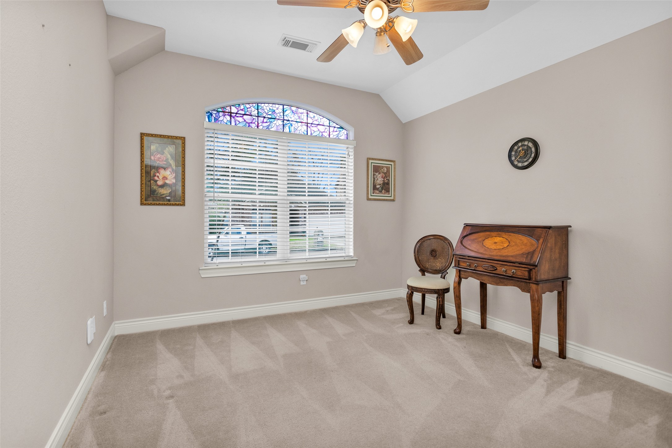 13610 Summer Hill Drive Property Photo 9