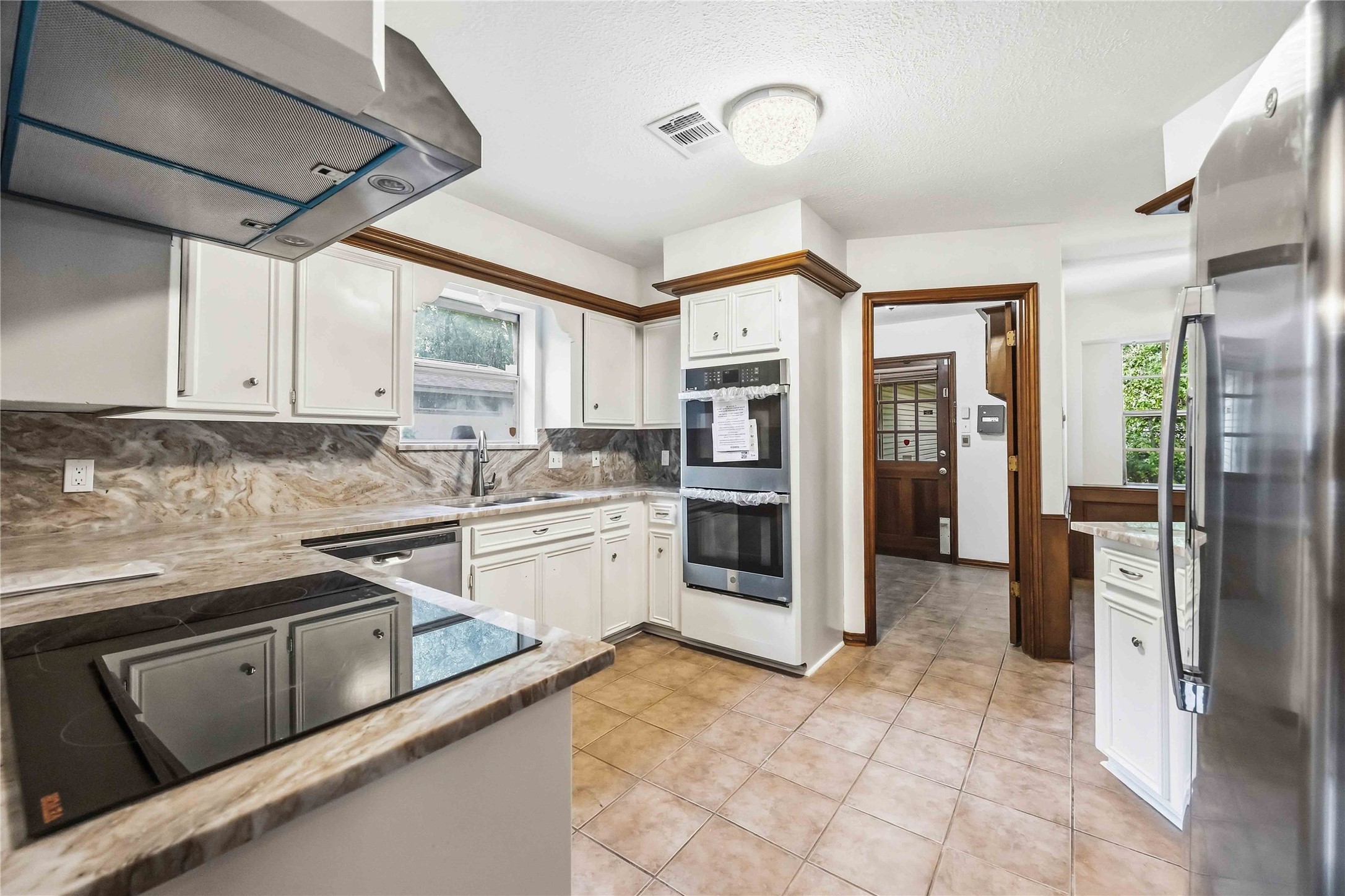 6 Postvine Court Property Photo 10