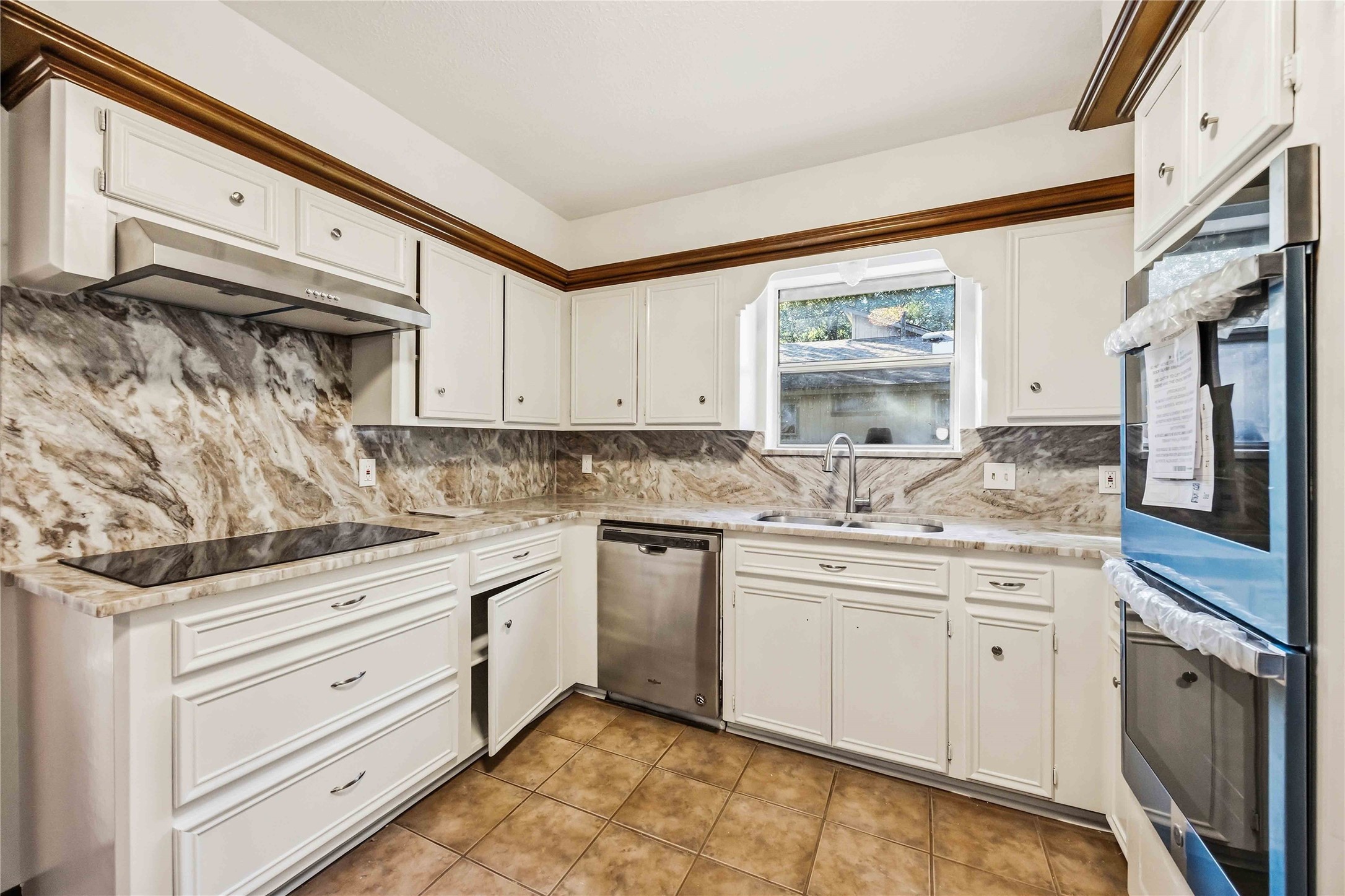6 Postvine Court Property Photo 11