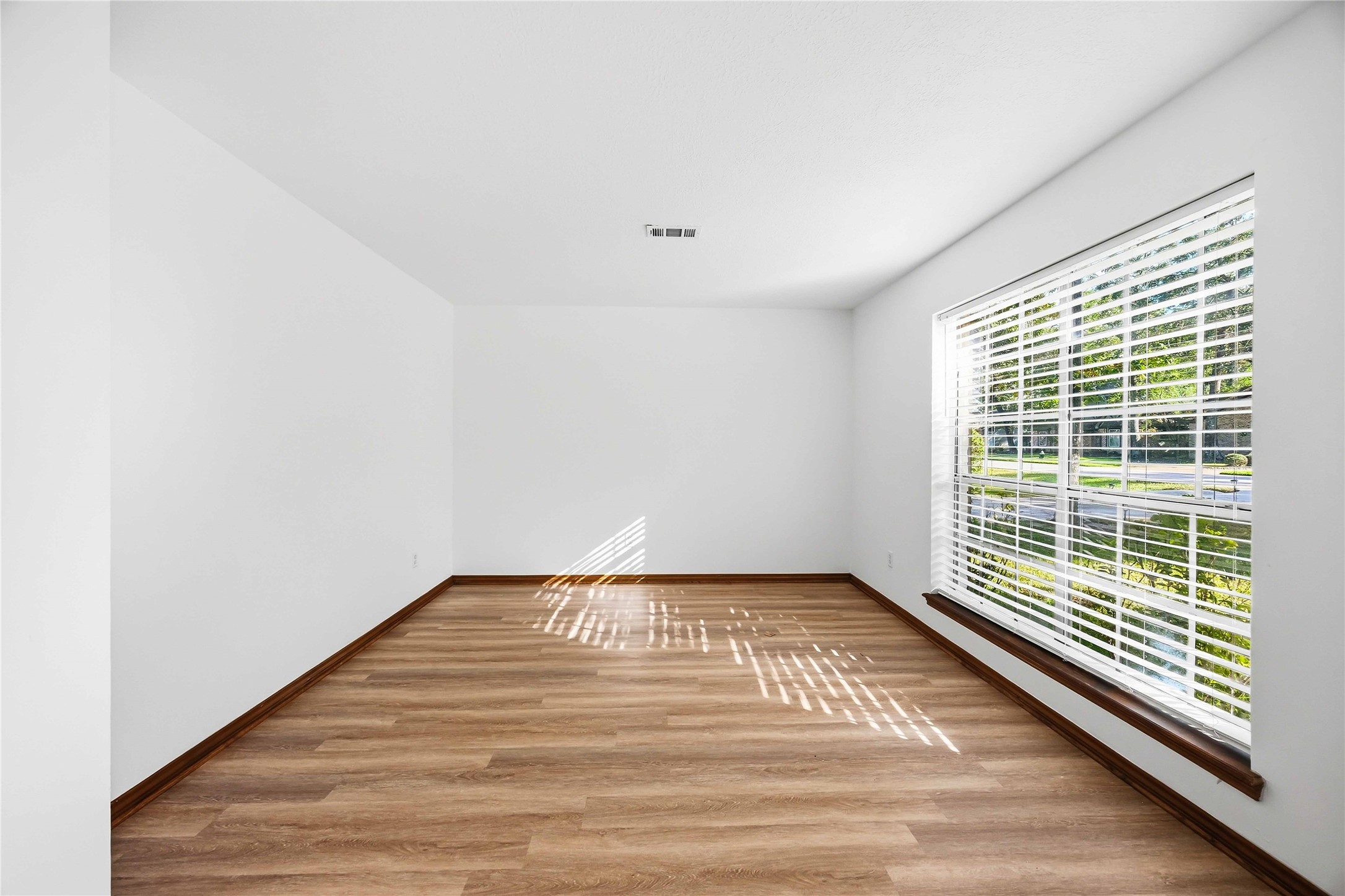 6 Postvine Court Property Photo 16