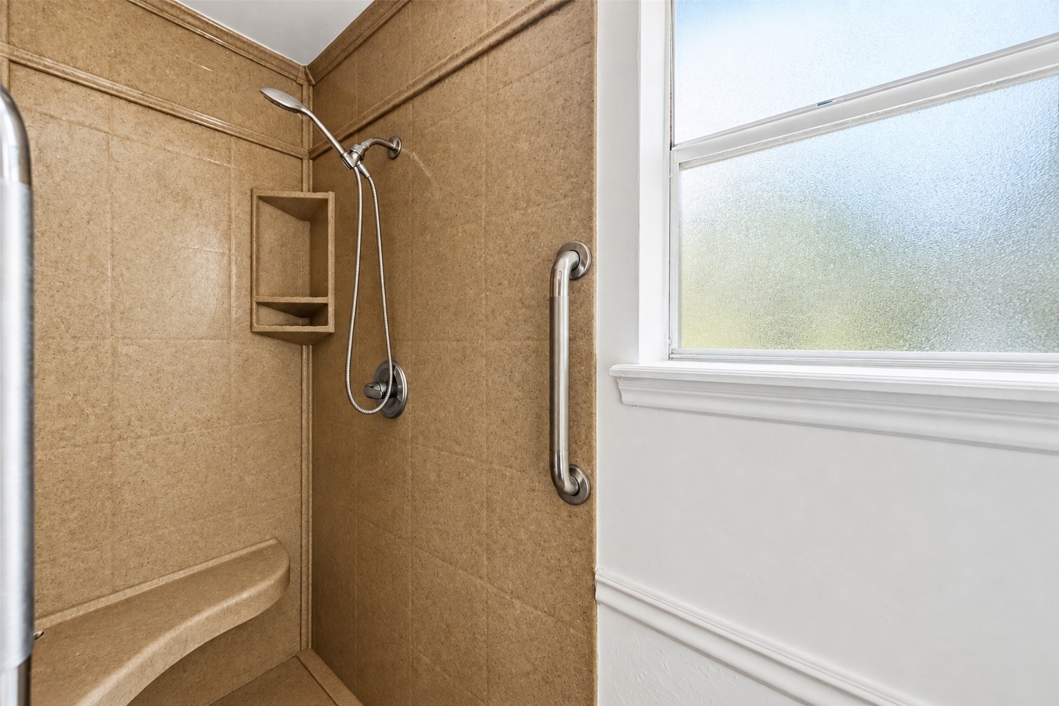 6 Postvine Court Property Photo 32