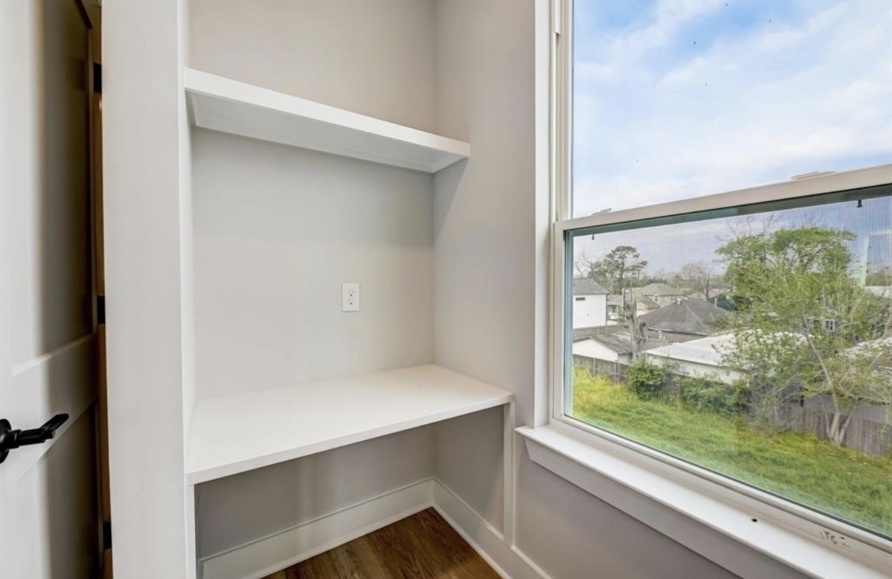 1518 Malvern Street Property Photo 18