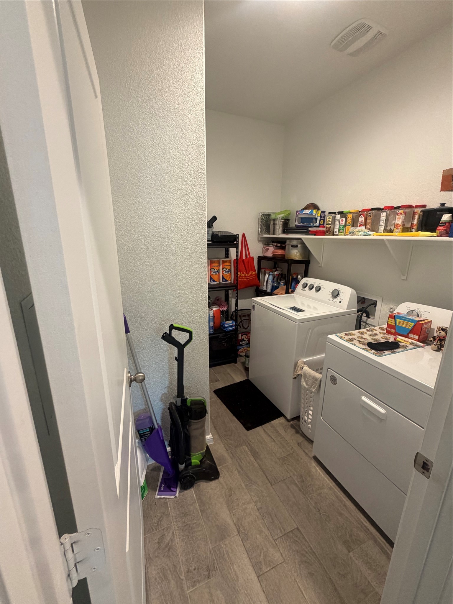 417 Drowsy Water Trail Property Photo 15