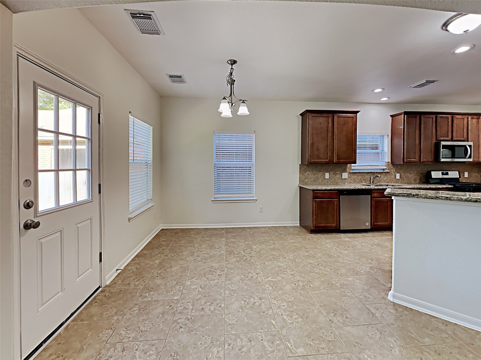 1735 Park Oak Drive Property Photo 4