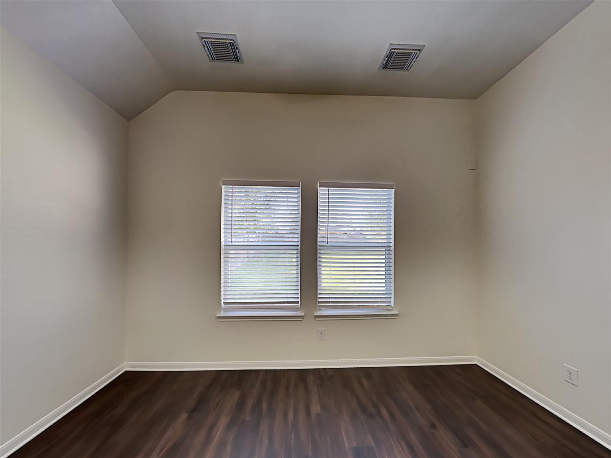 1735 Park Oak Drive Property Photo 9