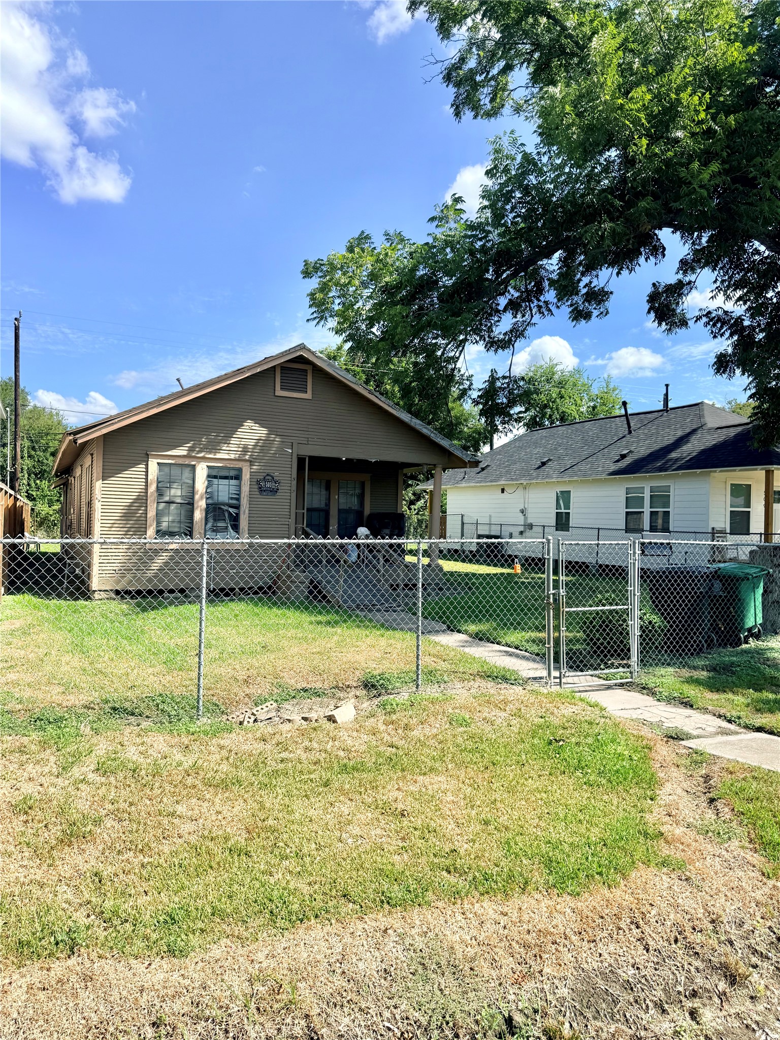 505 Hoffman Street Property Photo 1