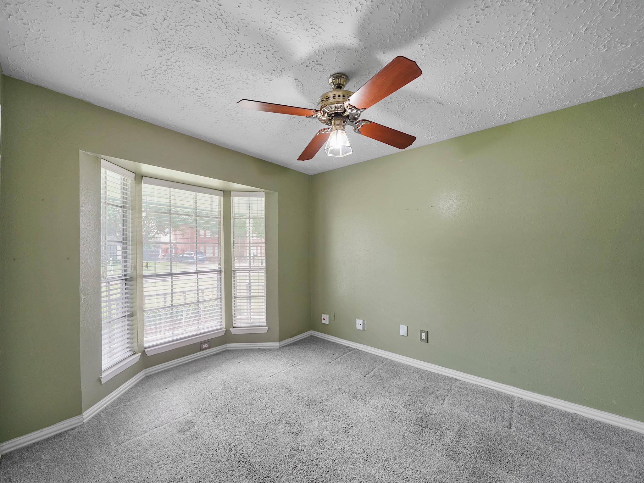 4314 Glen Avon Drive Property Photo 11