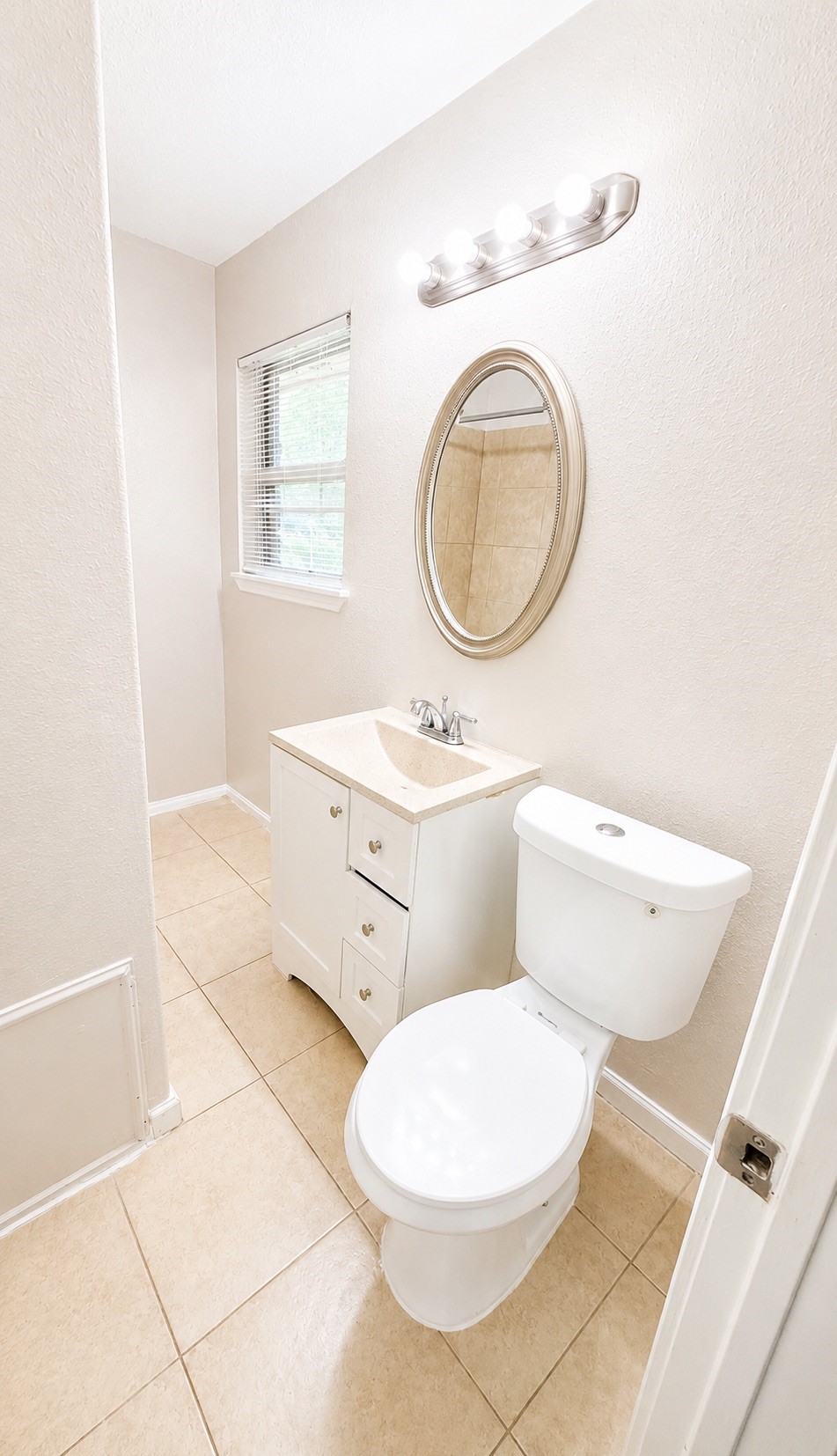 705 Evanston Street Property Photo 15