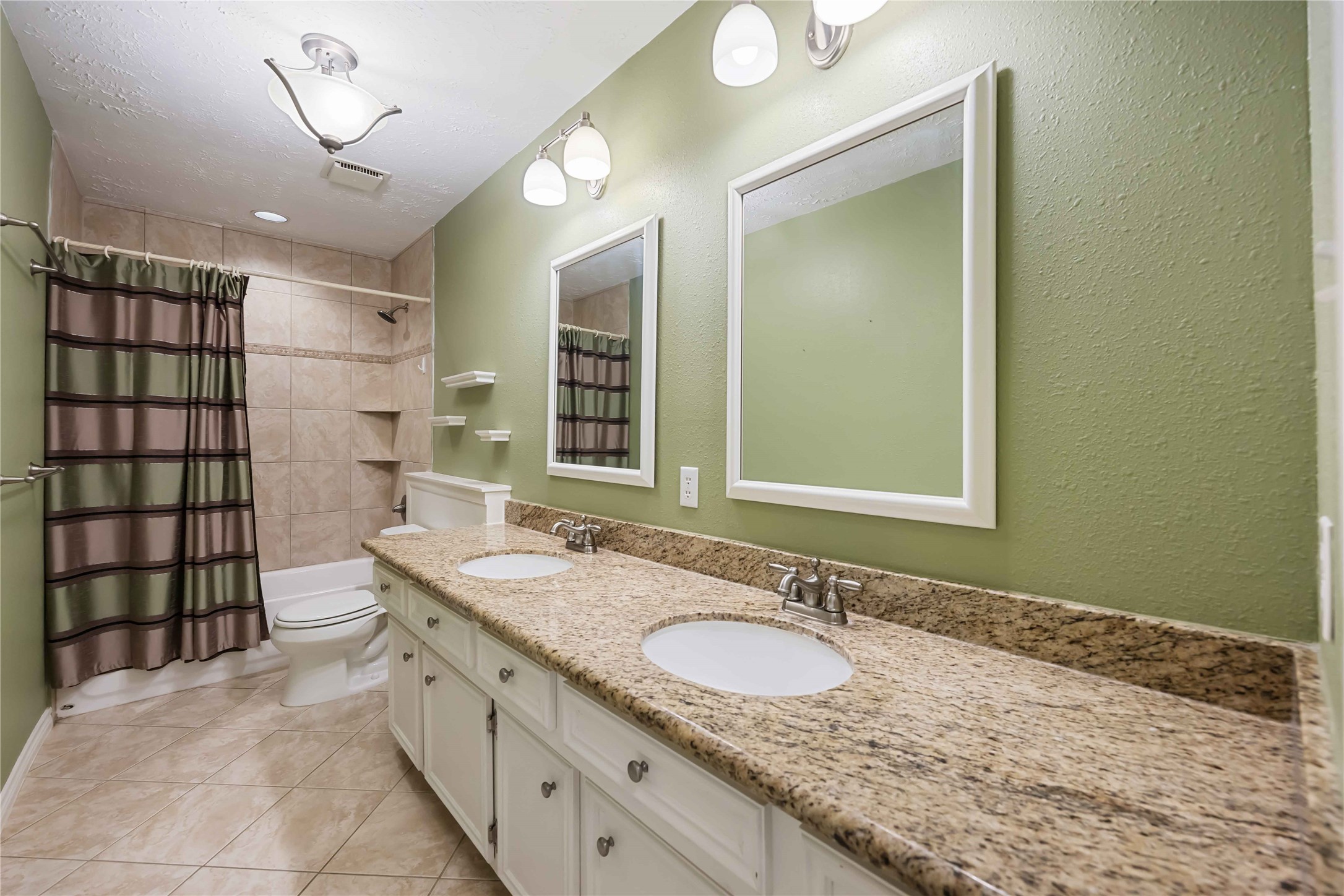 20534 Appaloosa Trail Property Photo 22
