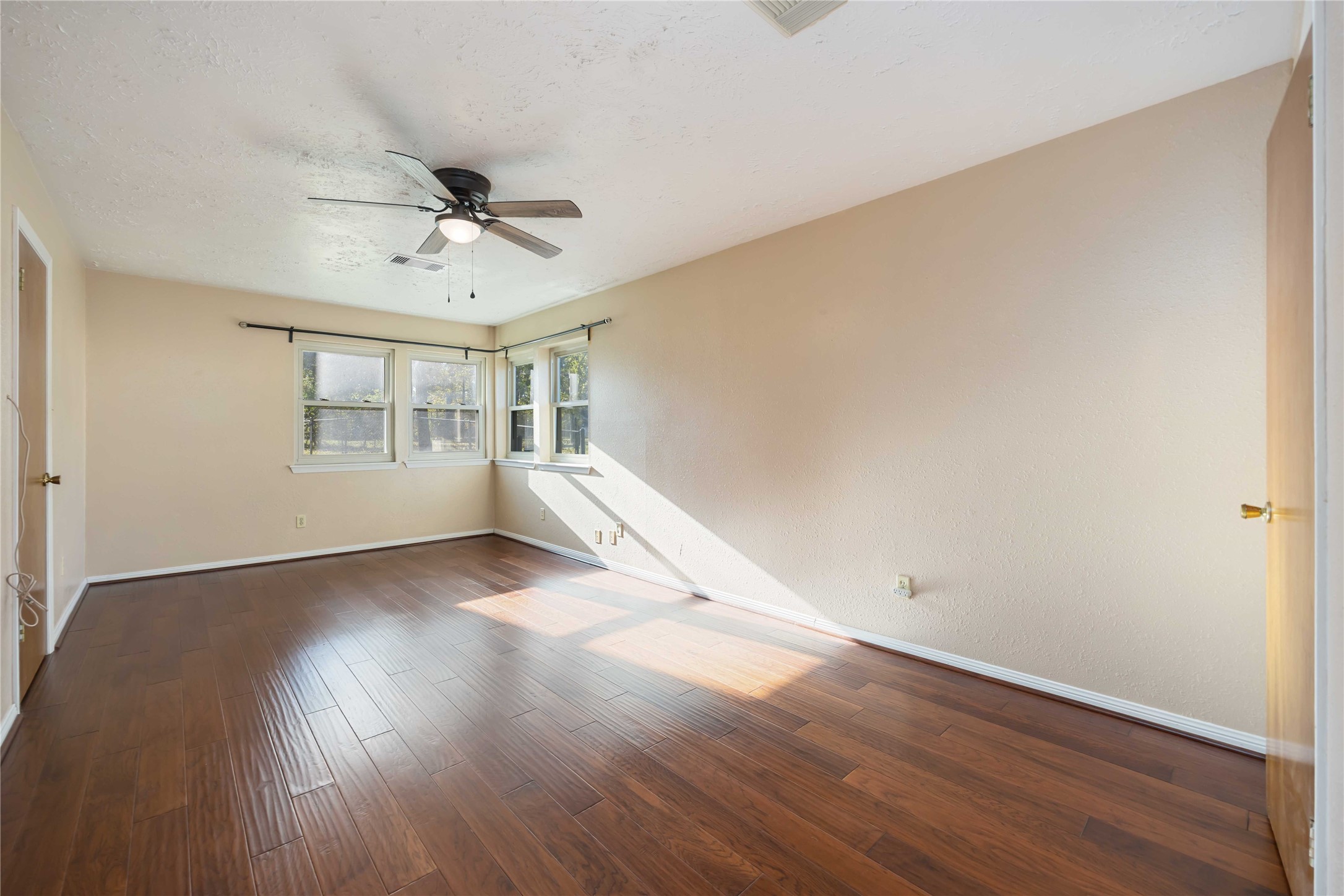 20534 Appaloosa Trail Property Photo 23