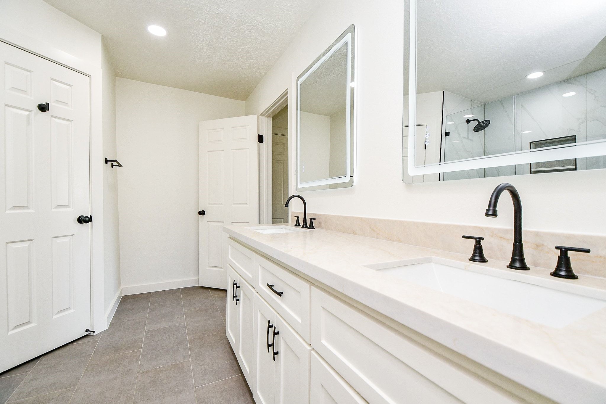1610 Calveryman Lane Property Photo 8