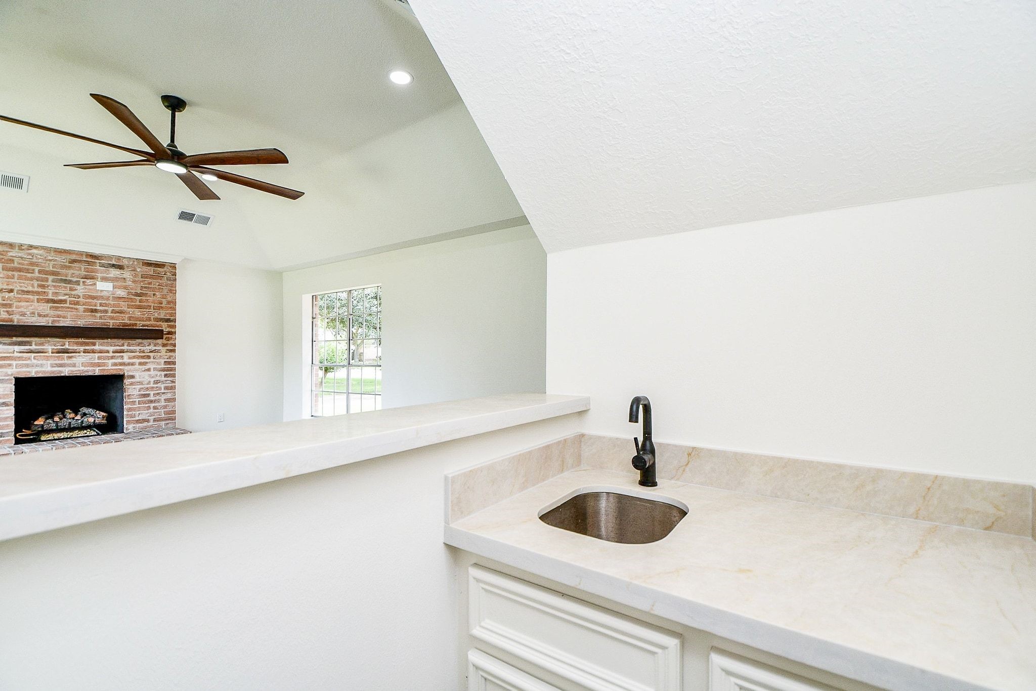 1610 Calveryman Lane Property Photo 14