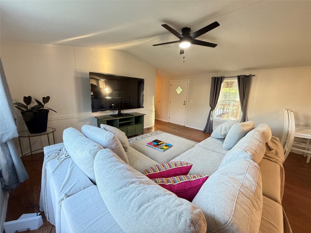 3074 S Fm 1486 Road Property Photo 6