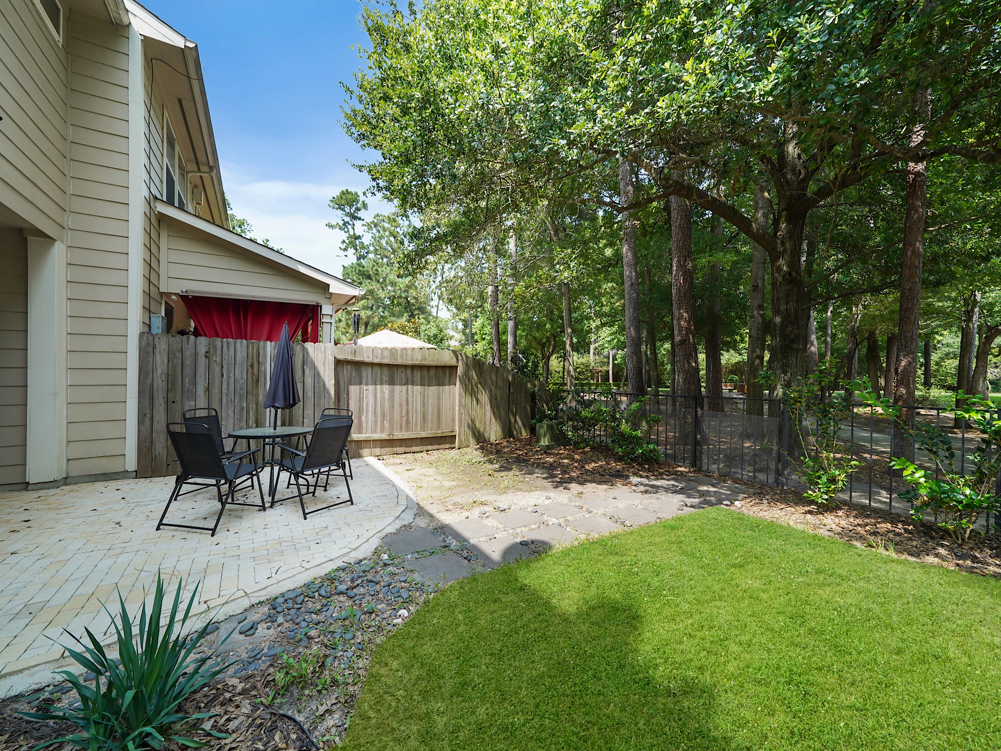 17814 Arapaho Hill Lane Property Photo 11