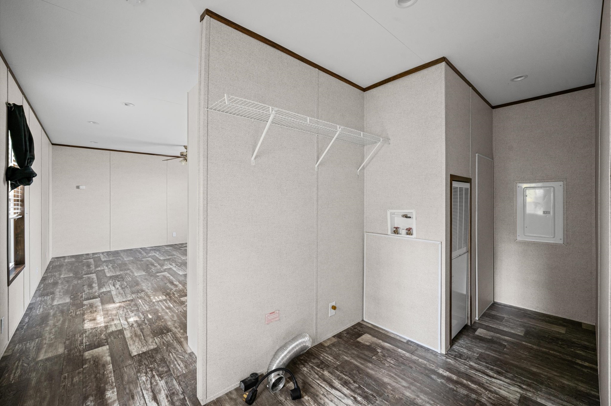 423 Silliman Street Property Photo 8