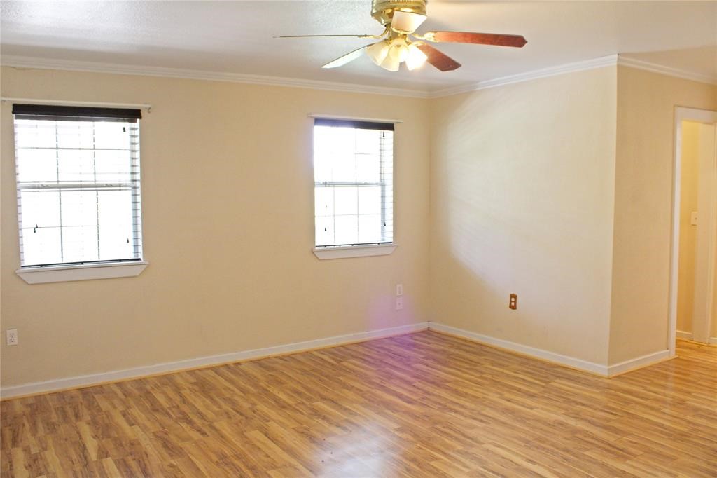 2042 Willow Springs Road Property Photo 16