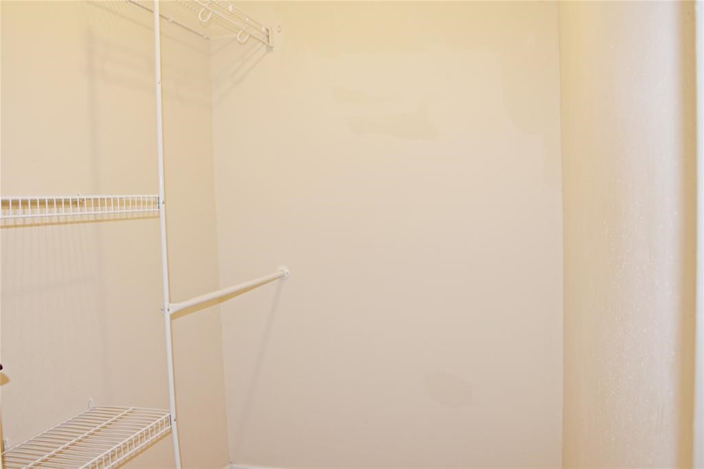 2042 Willow Springs Road Property Photo 17