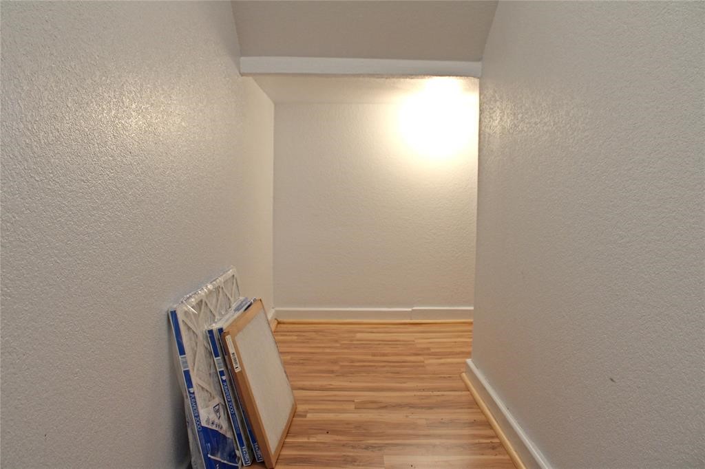 2042 Willow Springs Road Property Photo 33