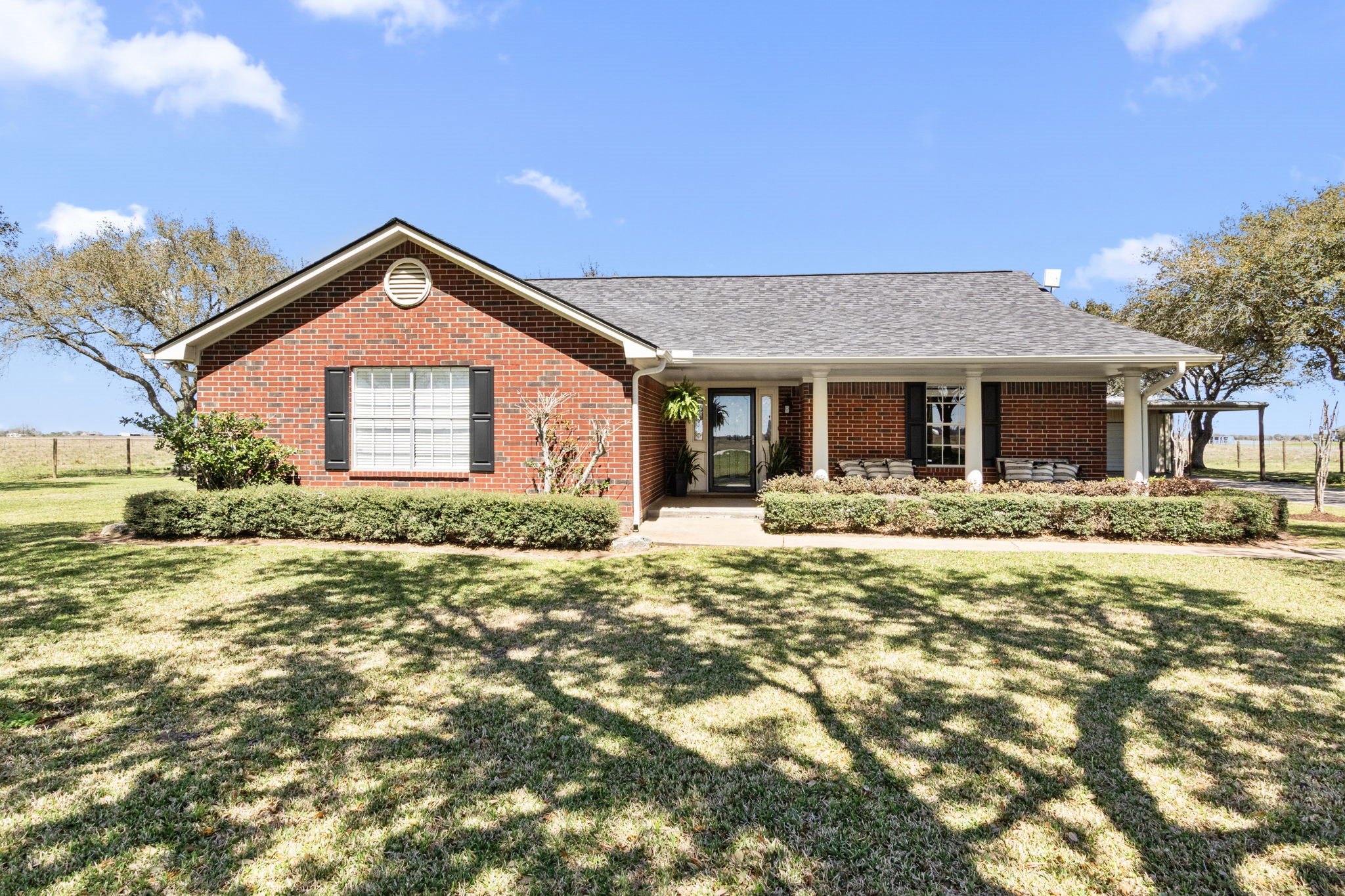 East Bernard J H Real Estate Listings Main Image