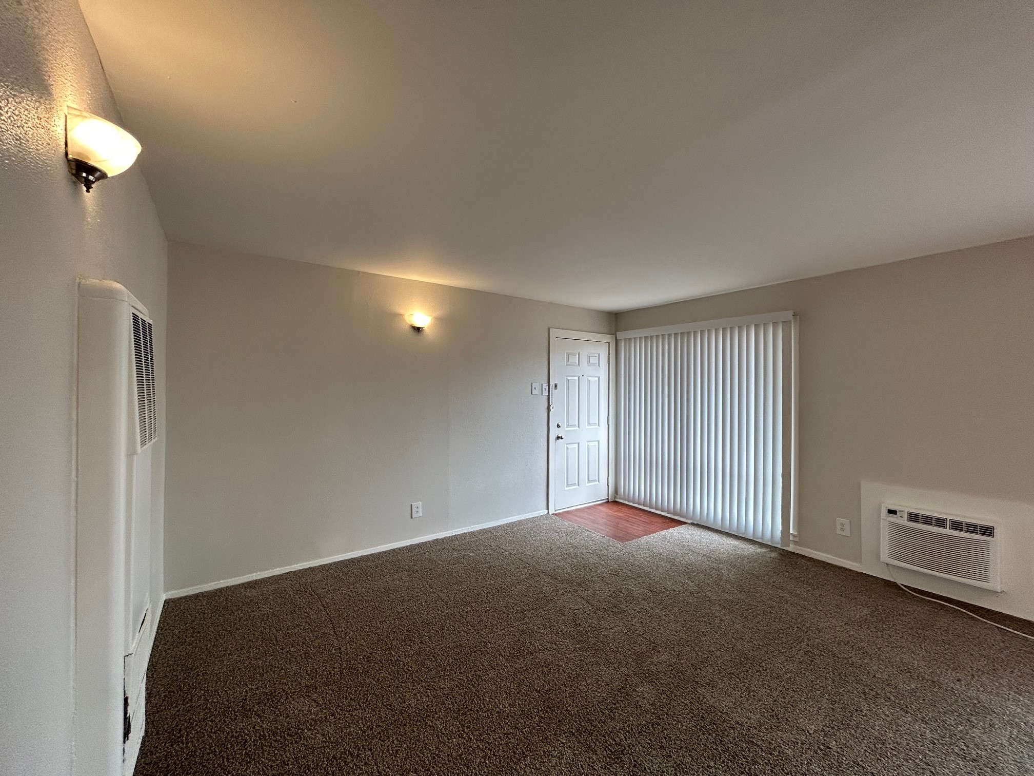 3629 N Mac Gregor Way 35 Property Photo 4