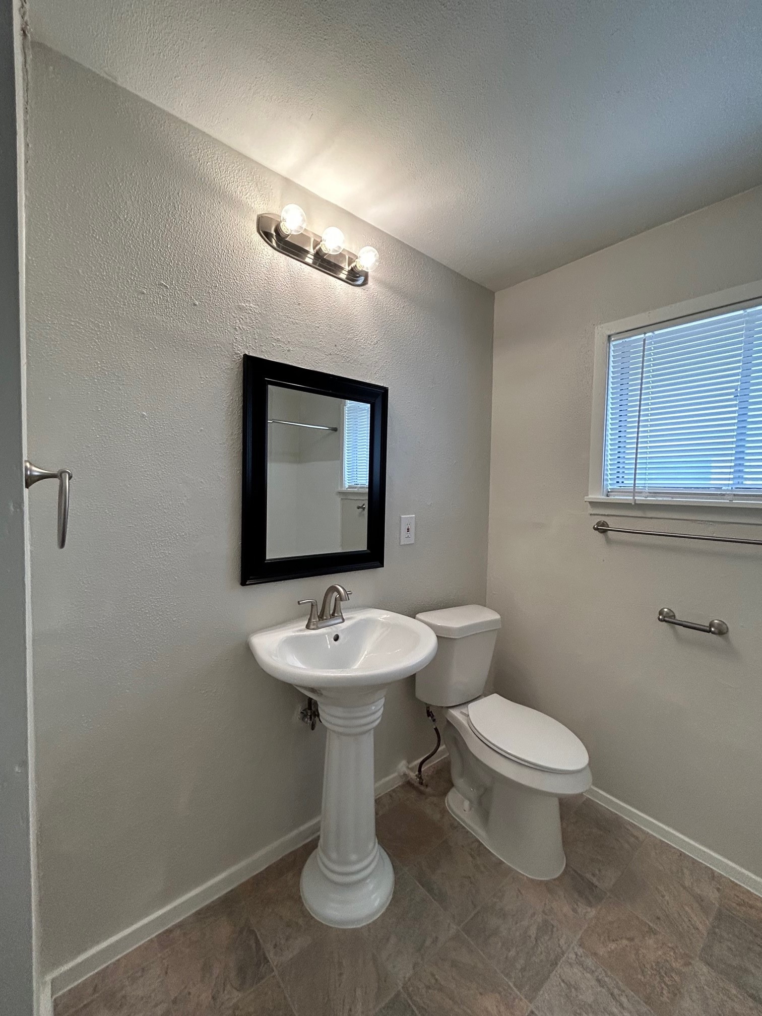3629 N Mac Gregor Way 35 Property Photo 16