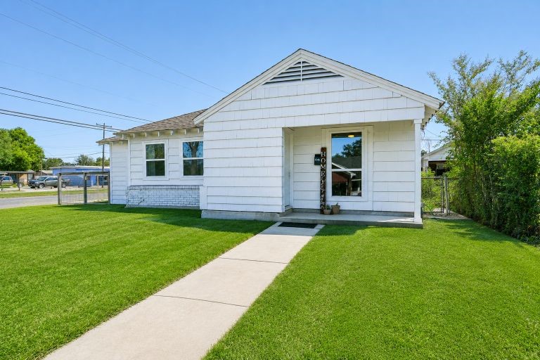 7546 Greendowns Street Property Photo 2