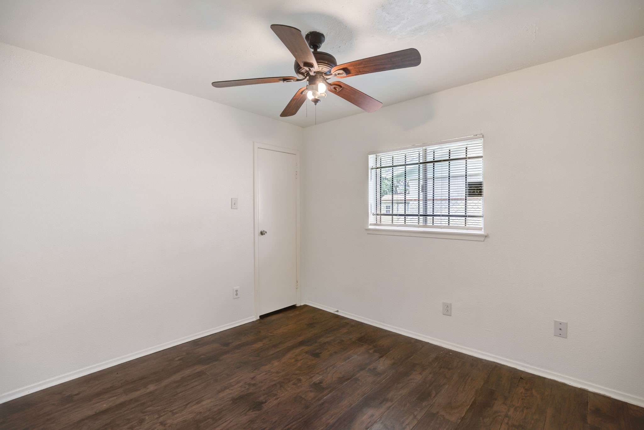 12718 Panay Drive Property Photo 13