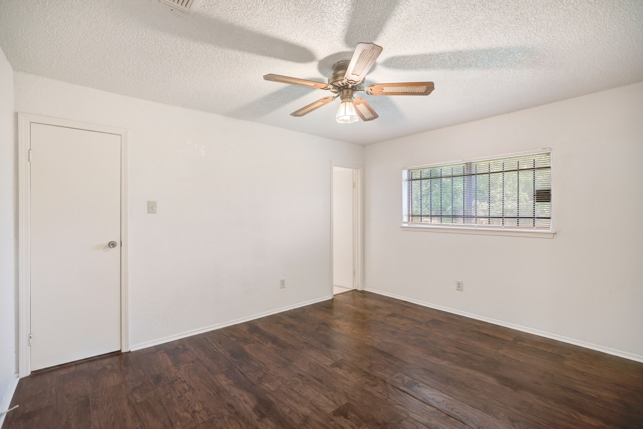 12718 Panay Drive Property Photo 14