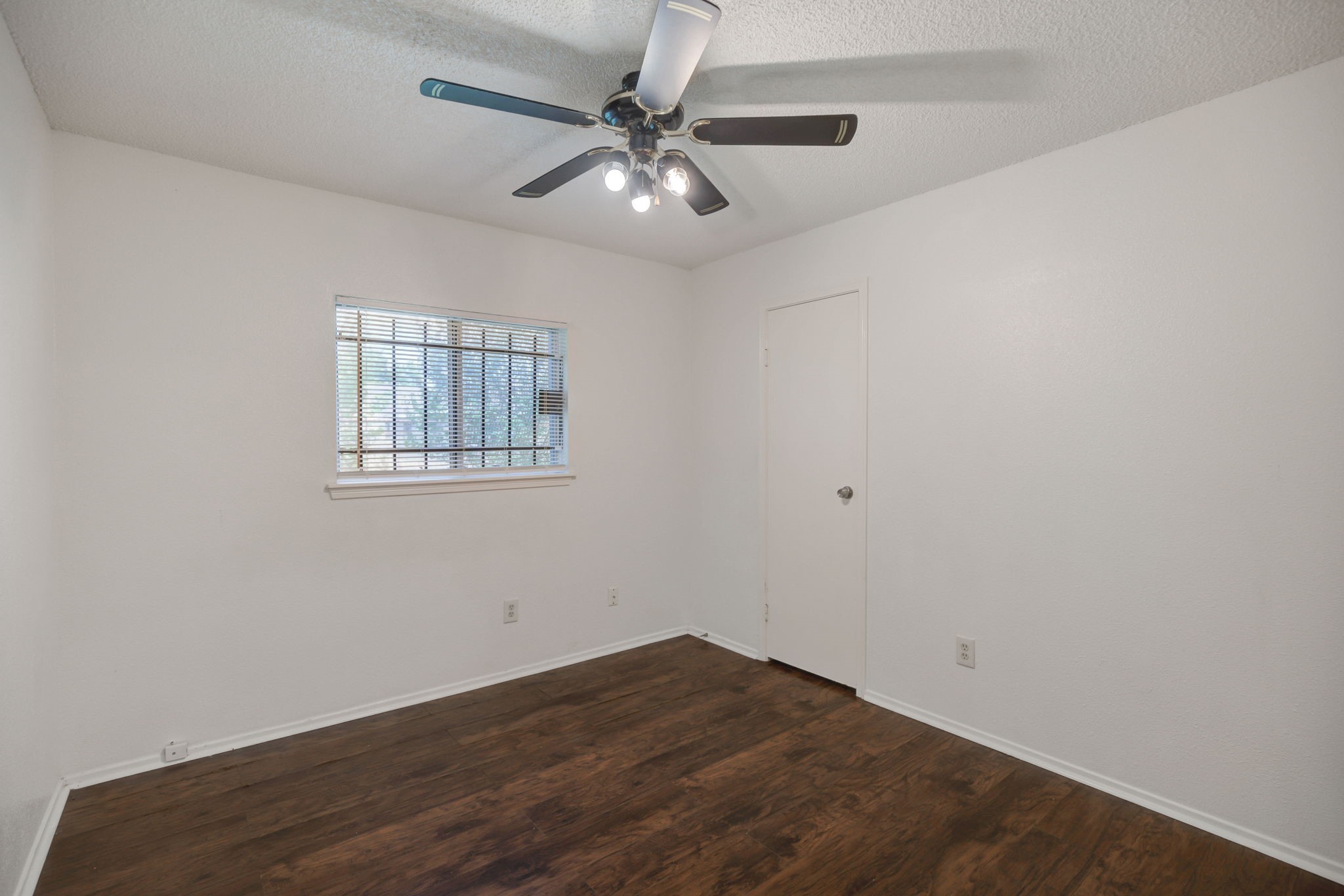 12718 Panay Drive Property Photo 15