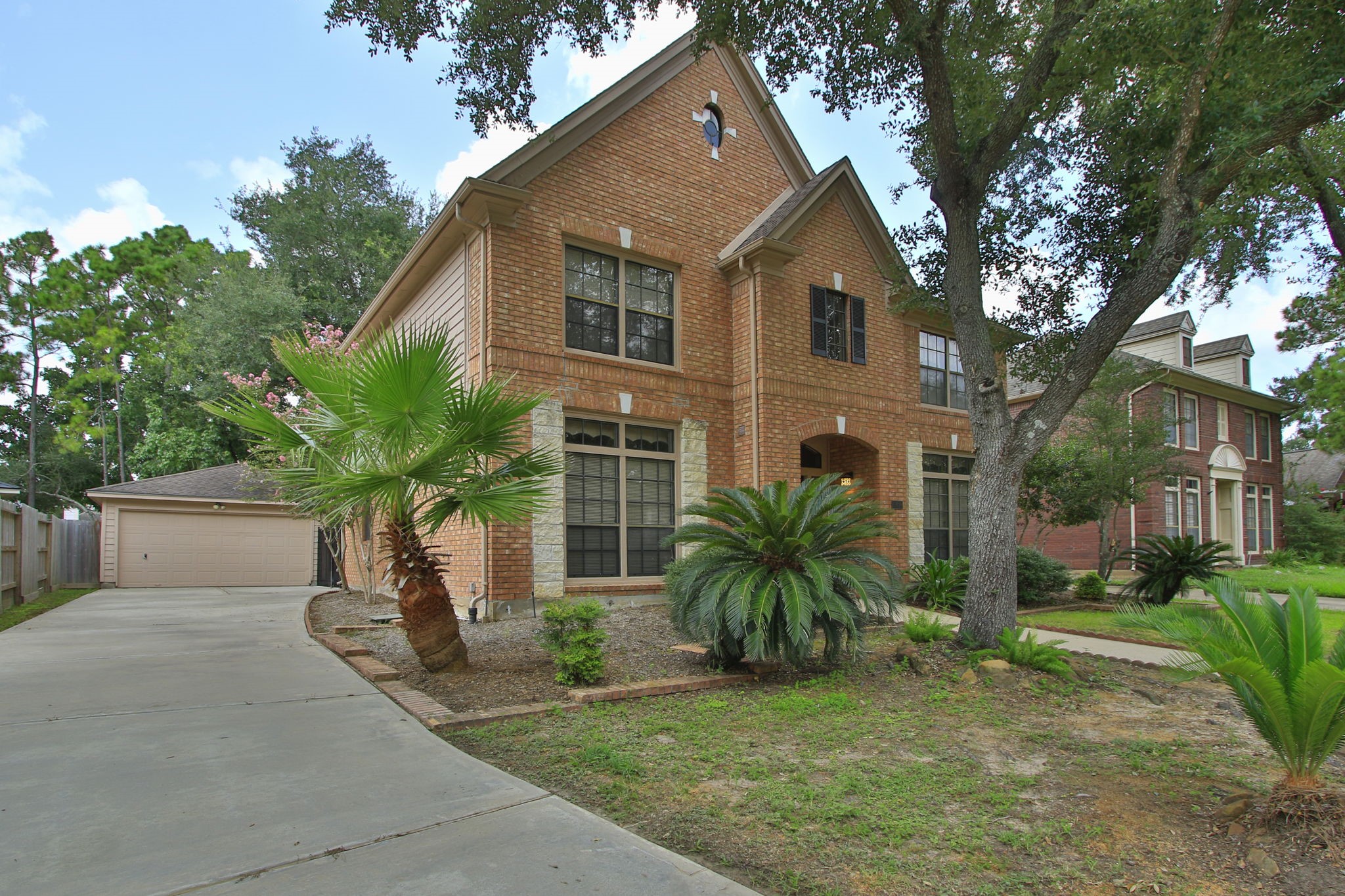 13618 Shadow Falls Ct Property Photo 2
