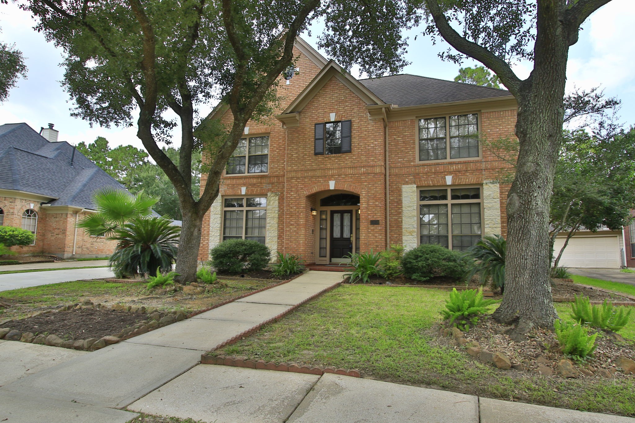 13618 Shadow Falls Ct Property Photo 3