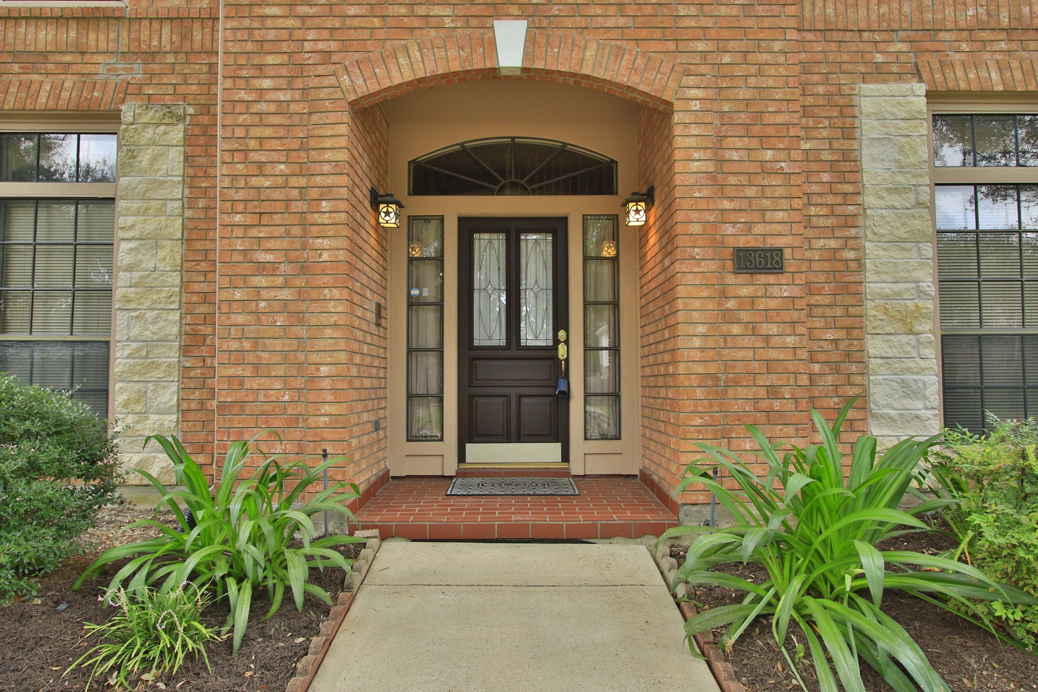 13618 Shadow Falls Ct Property Photo 4