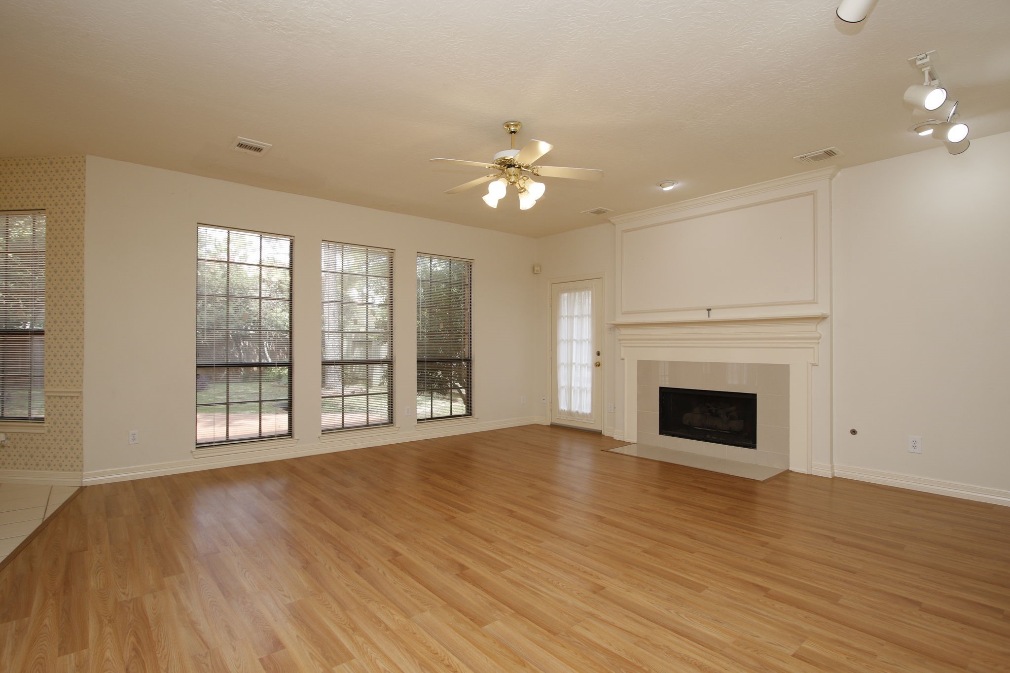 13618 Shadow Falls Ct Property Photo 12