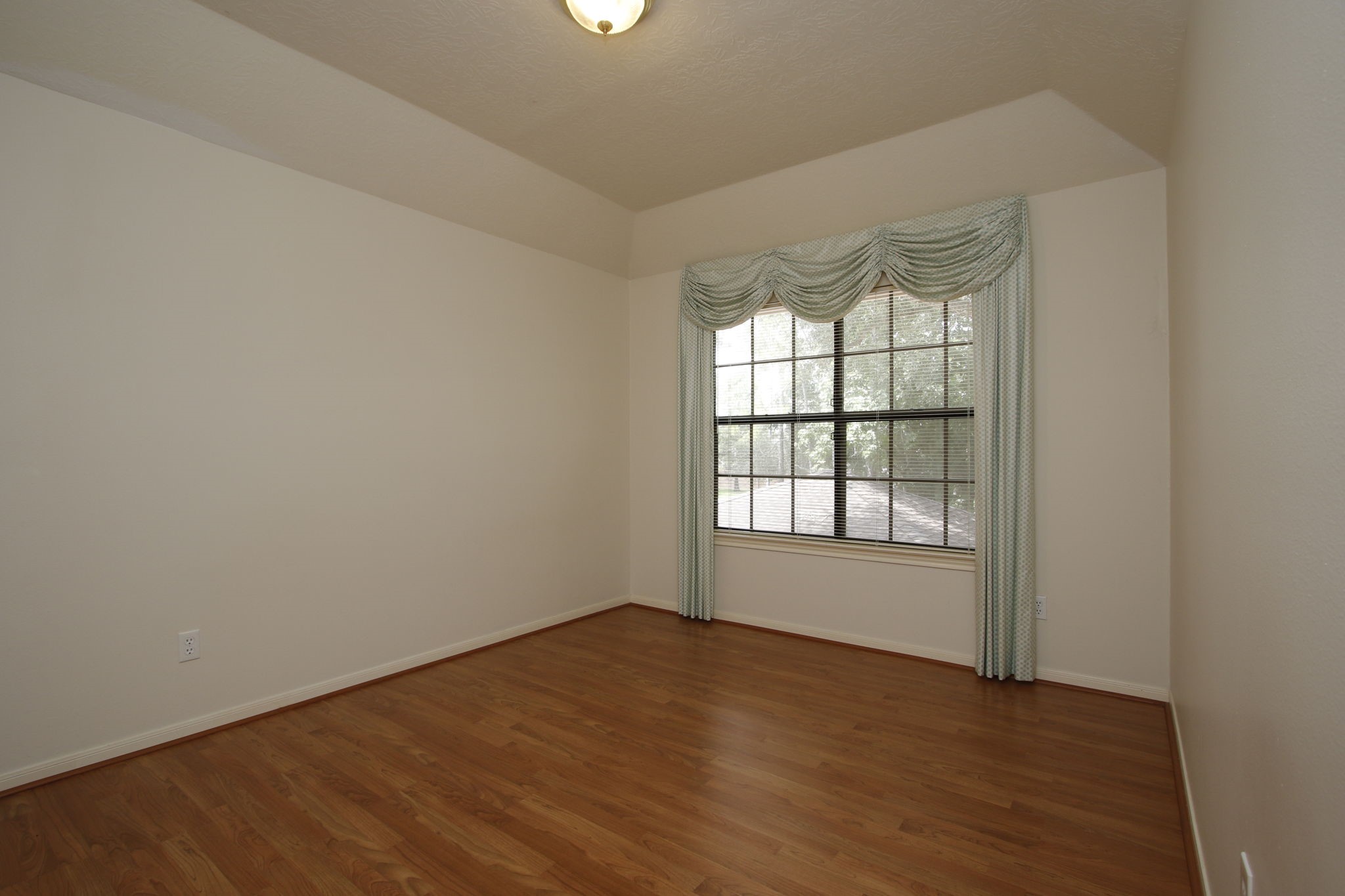 13618 Shadow Falls Ct Property Photo 26