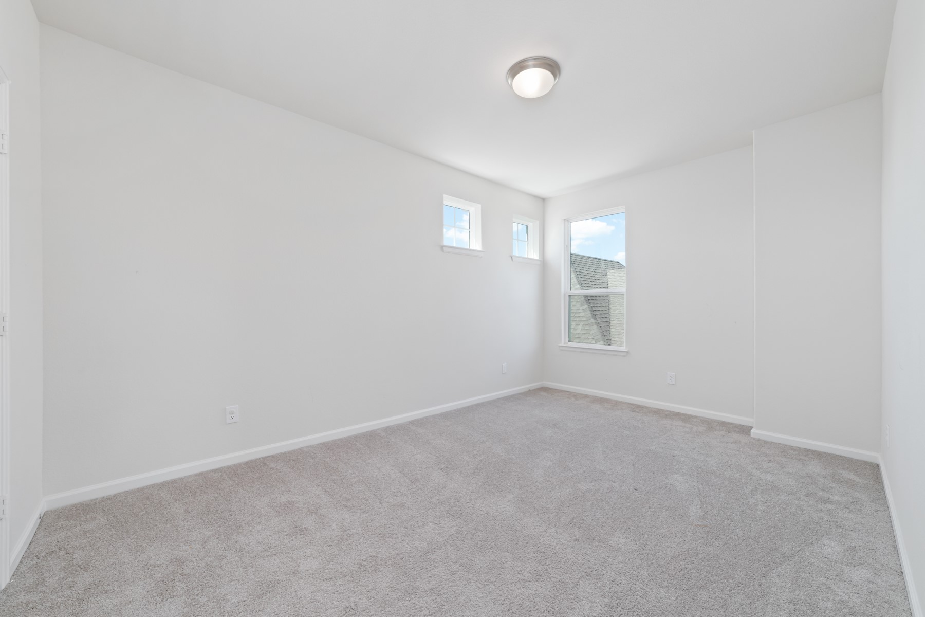 142 Amaranth Way Property Photo 22