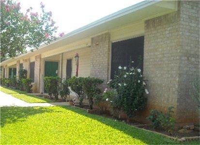 500 Cross Creek Property Photo 2