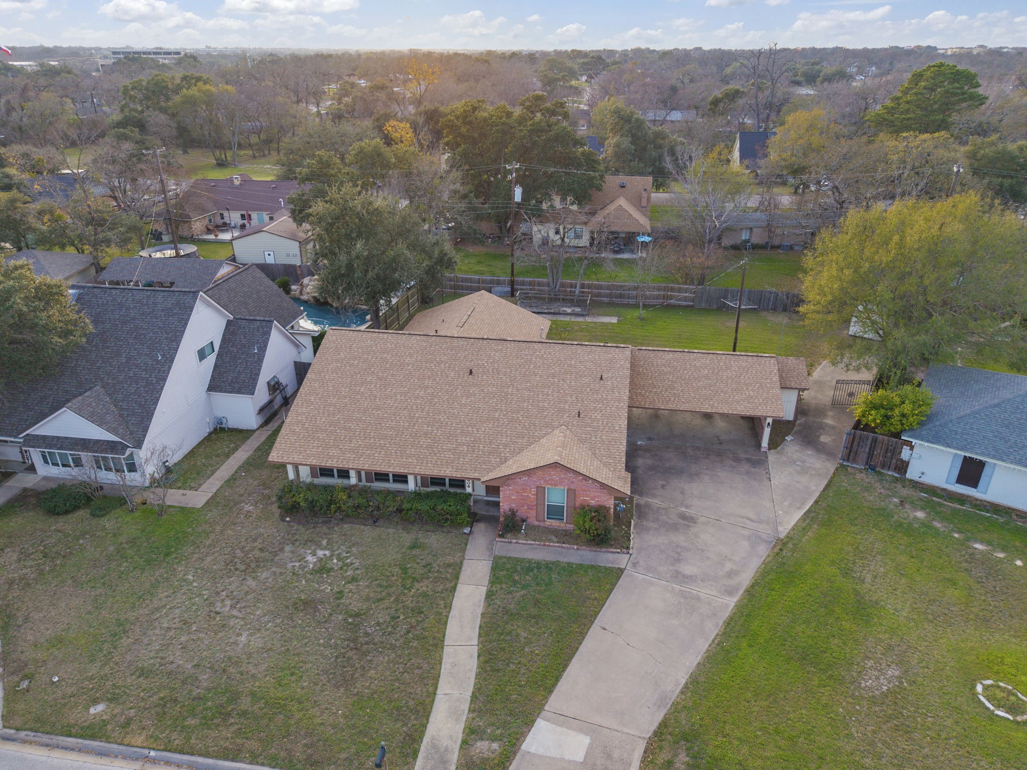 2606 Melba Circle Property Photo 2