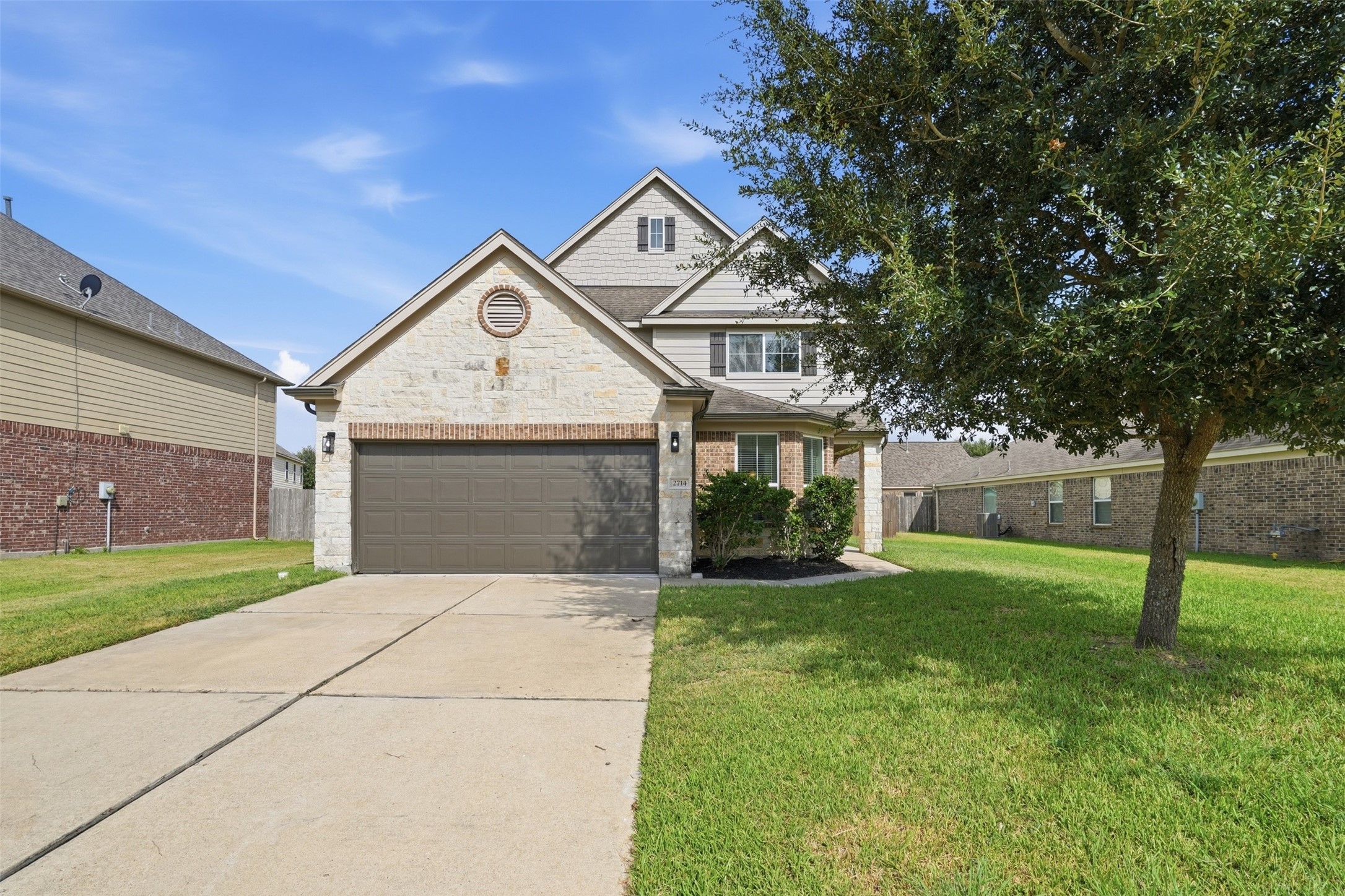 2714 Finwood Drive Property Photo 1