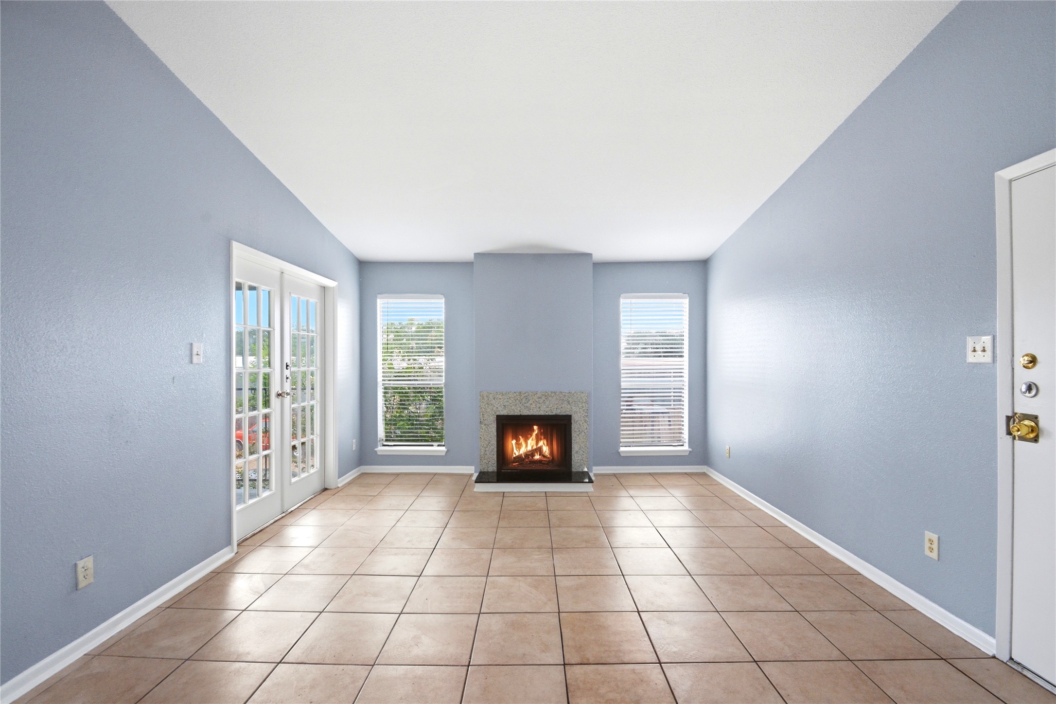 8918 Bissonnet Street 112 Property Photo 3