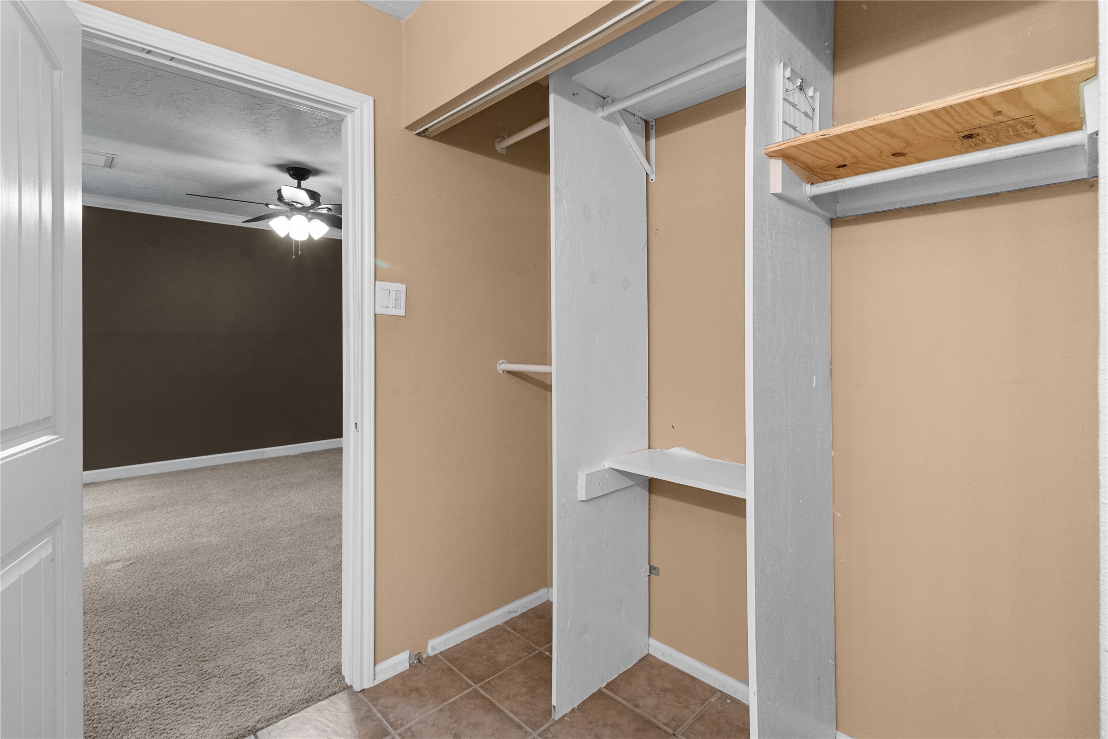 4303 Fernside Drive Property Photo 18