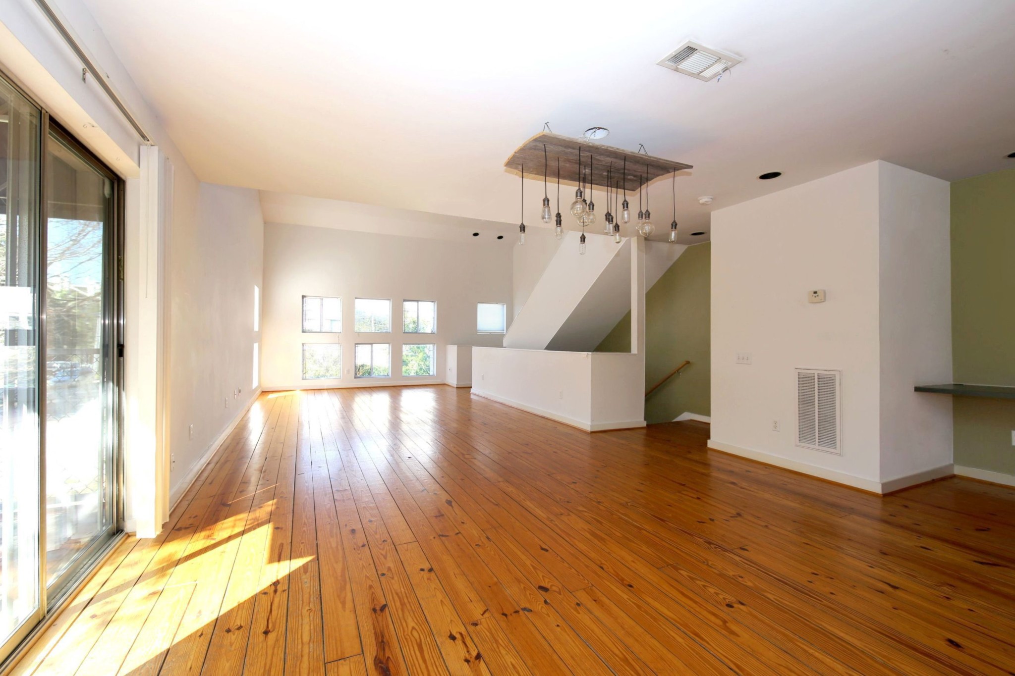 2819 Crawford Property Photo 6