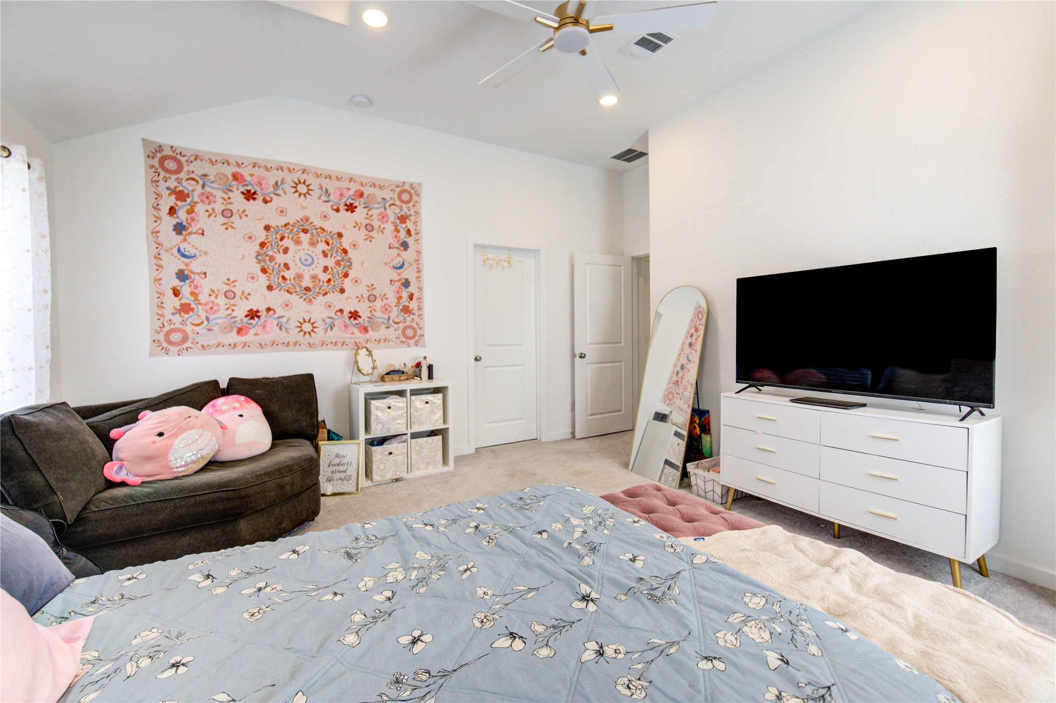 21255 Doubtful Canyon Drive Property Photo 16